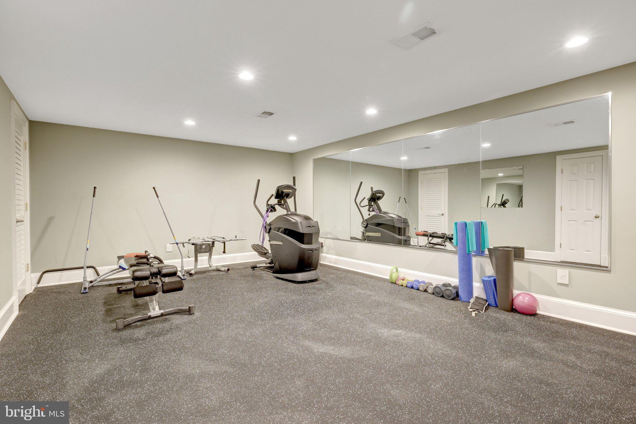 FALCON RIDGE - Residential