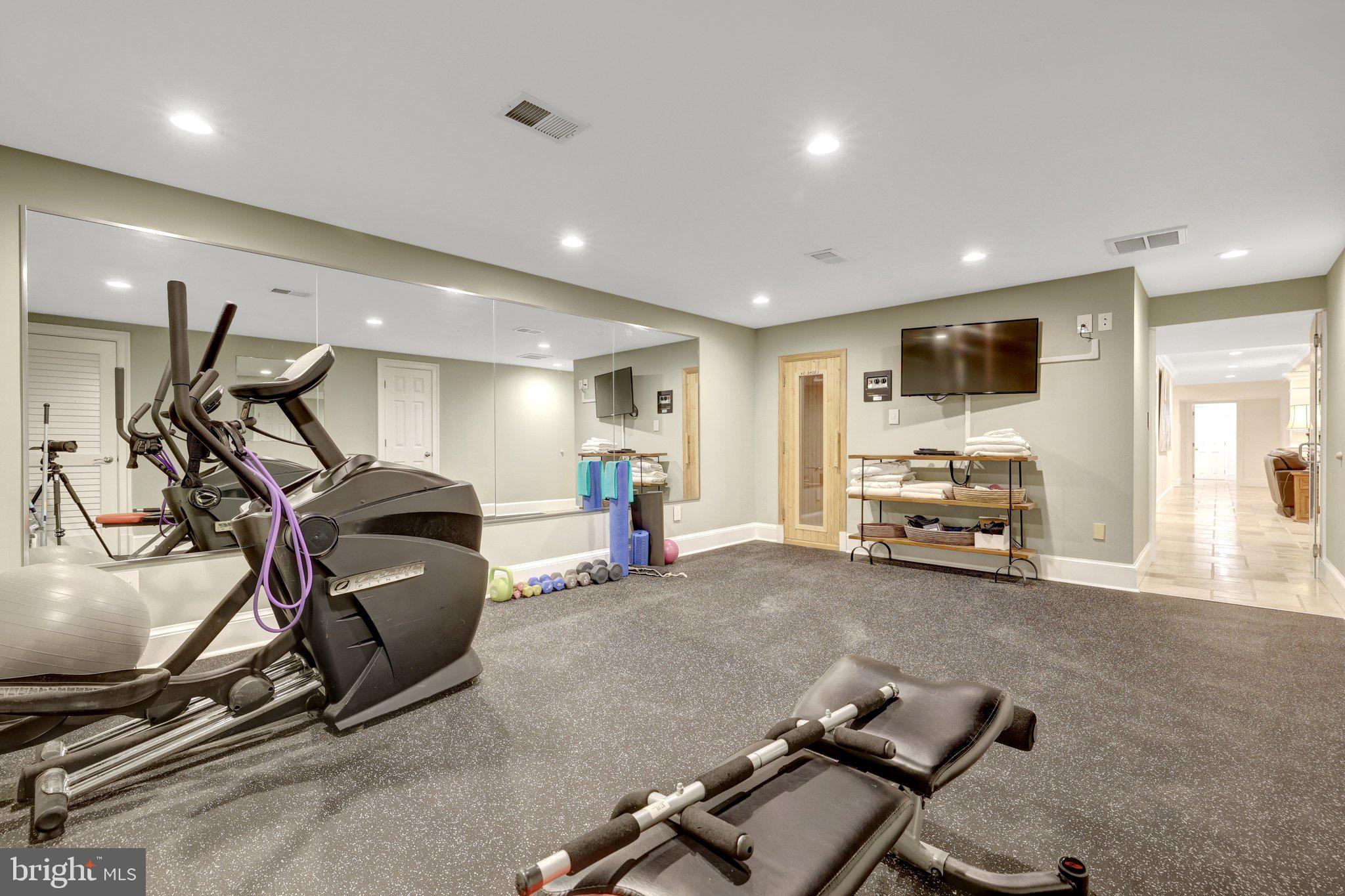 FALCON RIDGE - Residential