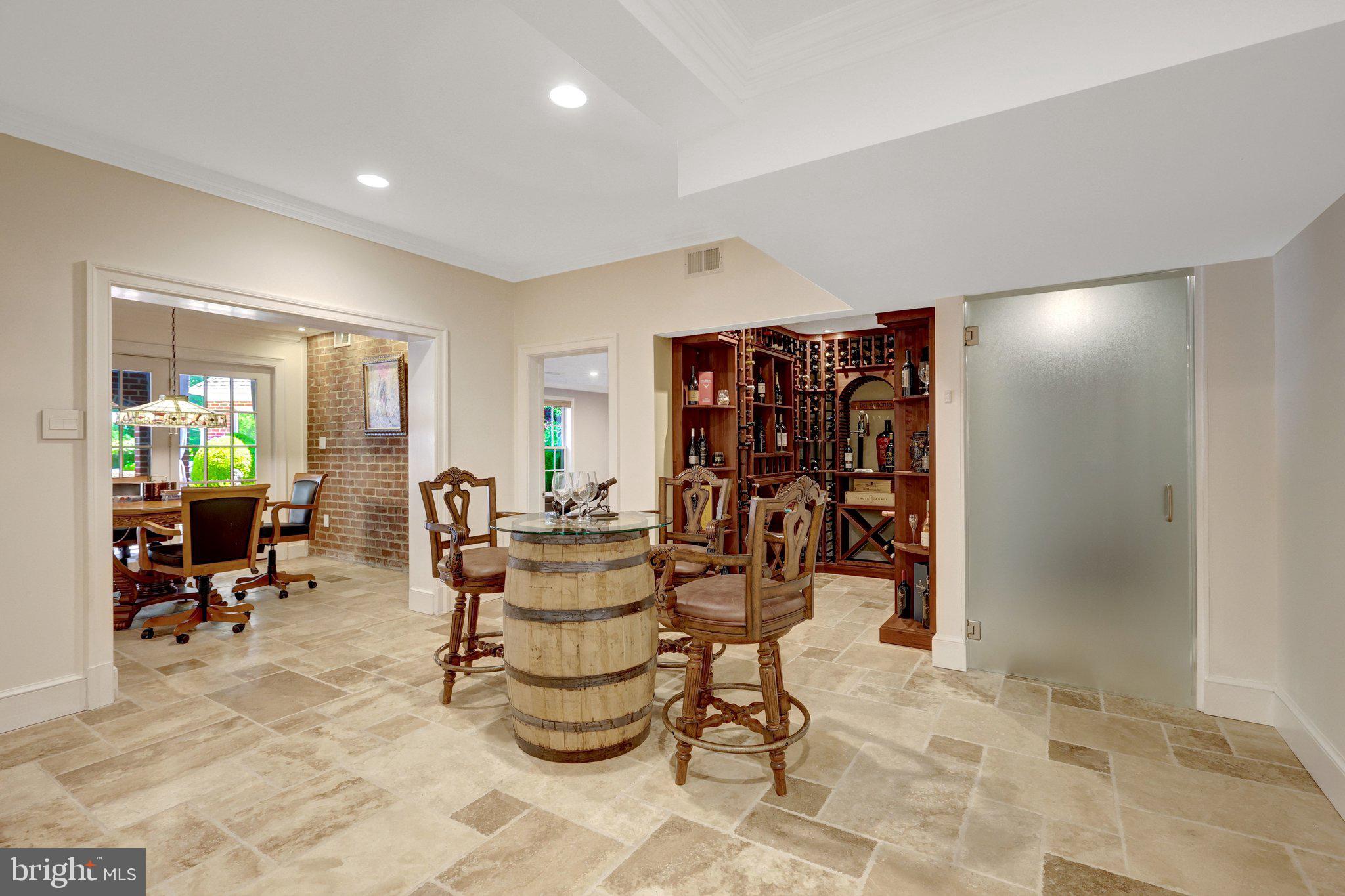 FALCON RIDGE - Residential