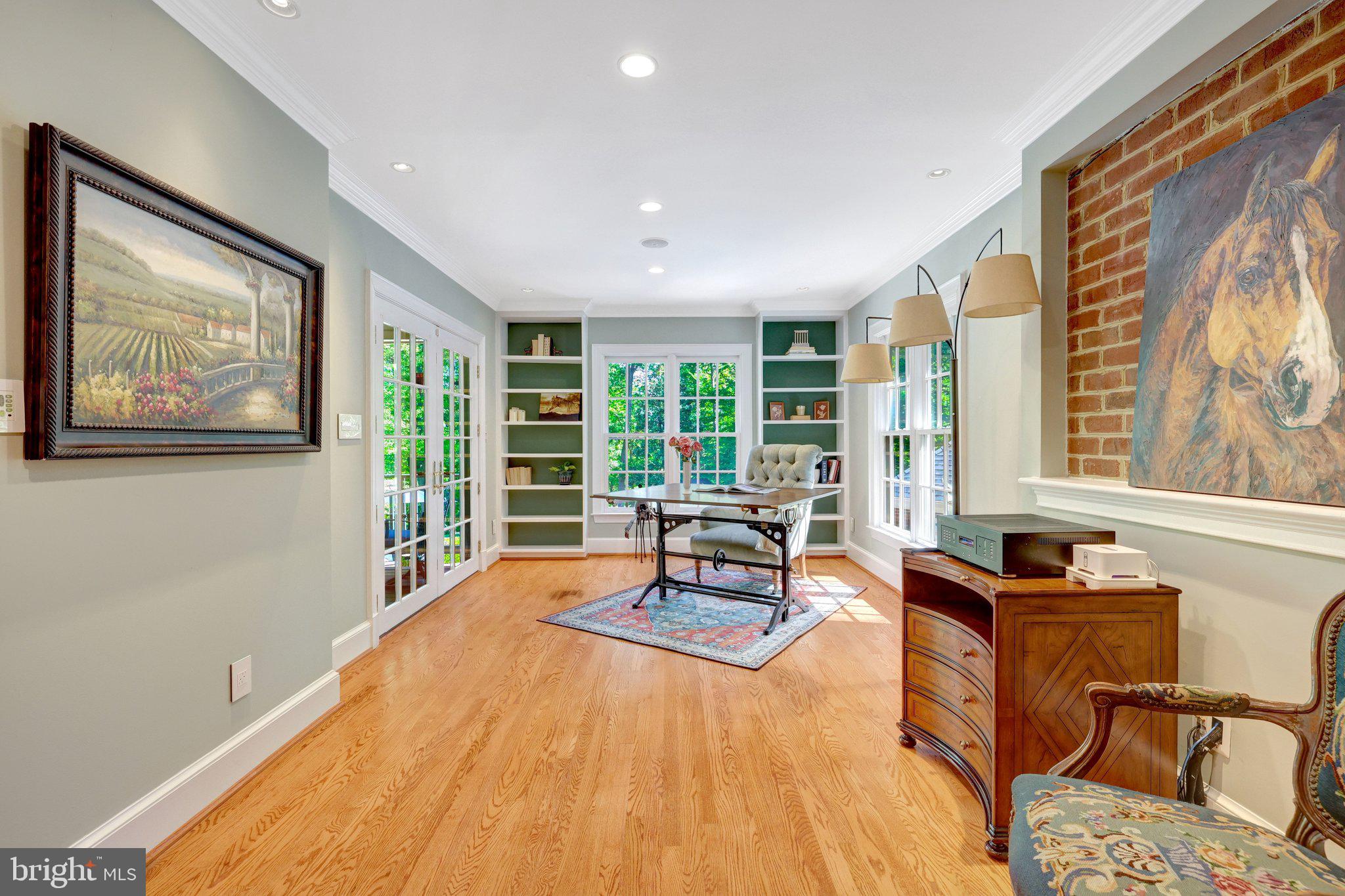 FALCON RIDGE - Residential