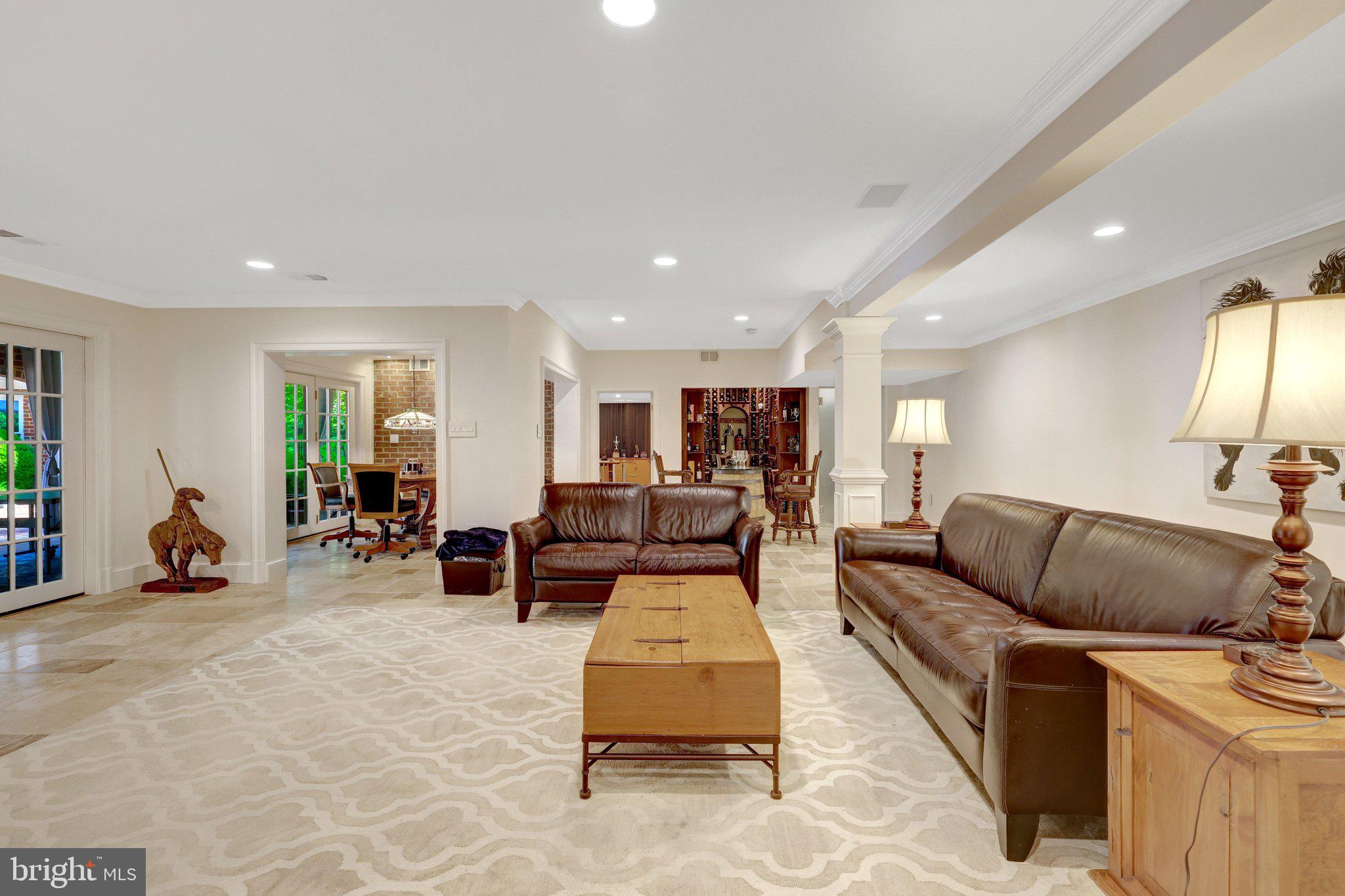 FALCON RIDGE - Residential