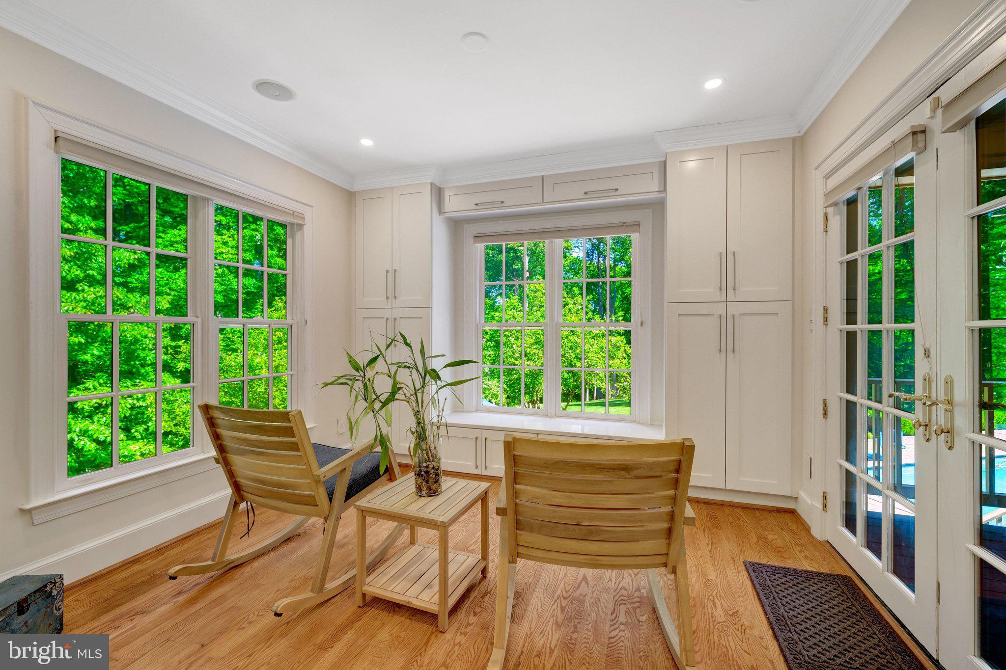 FALCON RIDGE - Residential