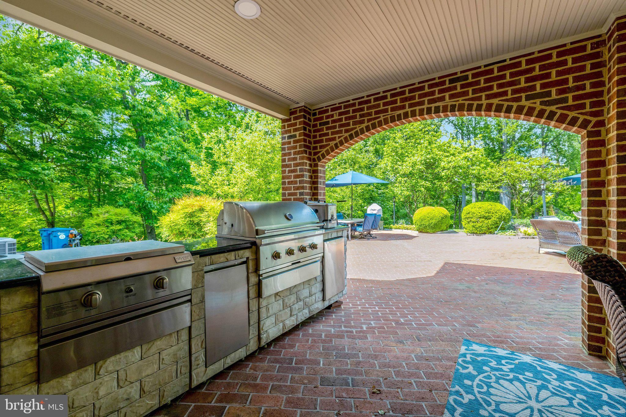 FALCON RIDGE - Residential