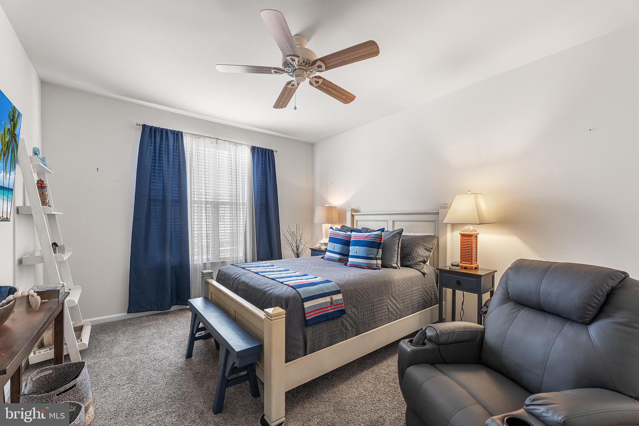 PLANTATION LAKES - Residential