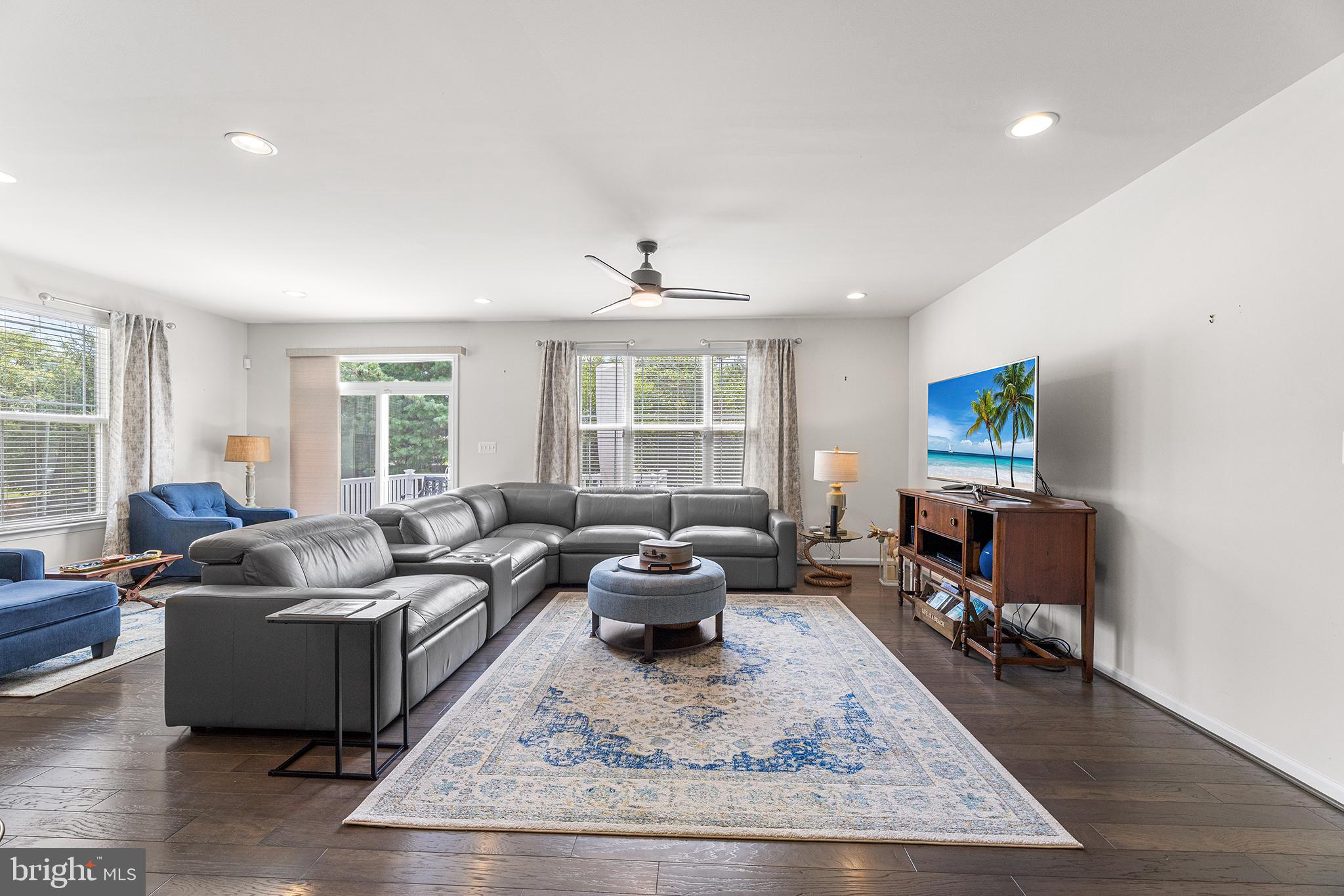 PLANTATION LAKES - Residential