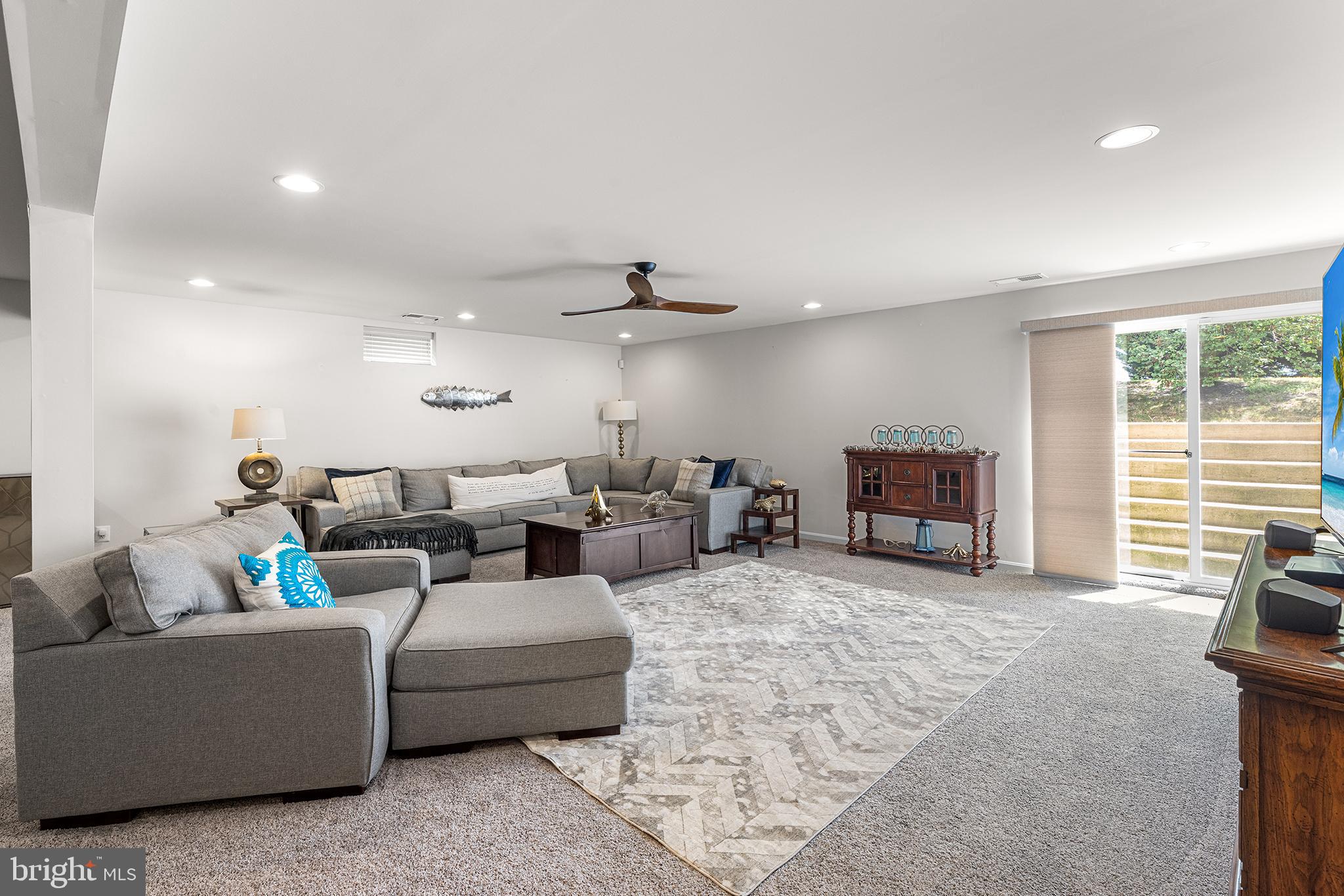 PLANTATION LAKES - Residential