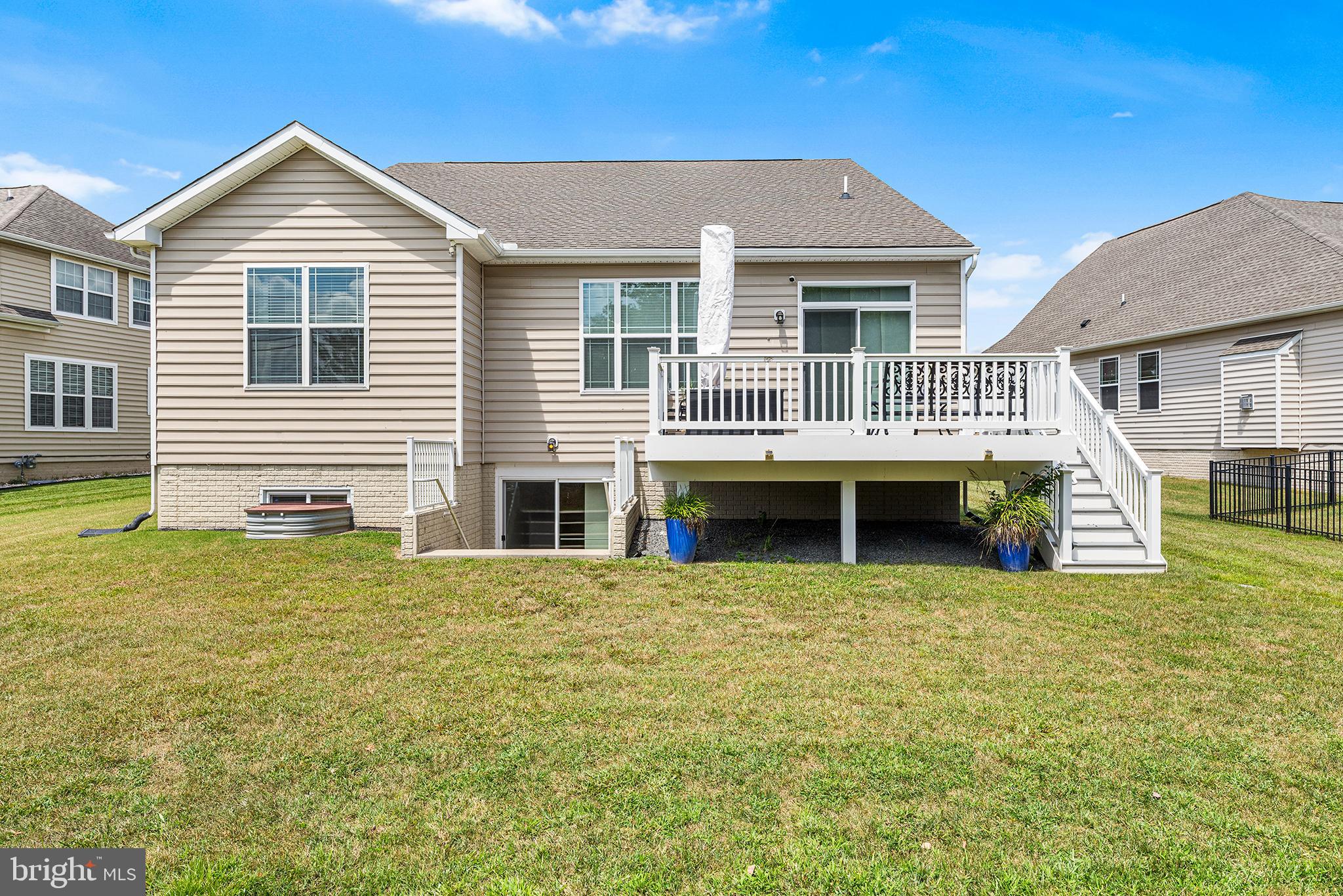 PLANTATION LAKES - Residential