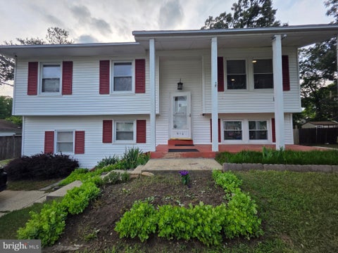 Homes For Sale - 910 Mciver Drive<br/> Charles County, WALDORF, MD 20602