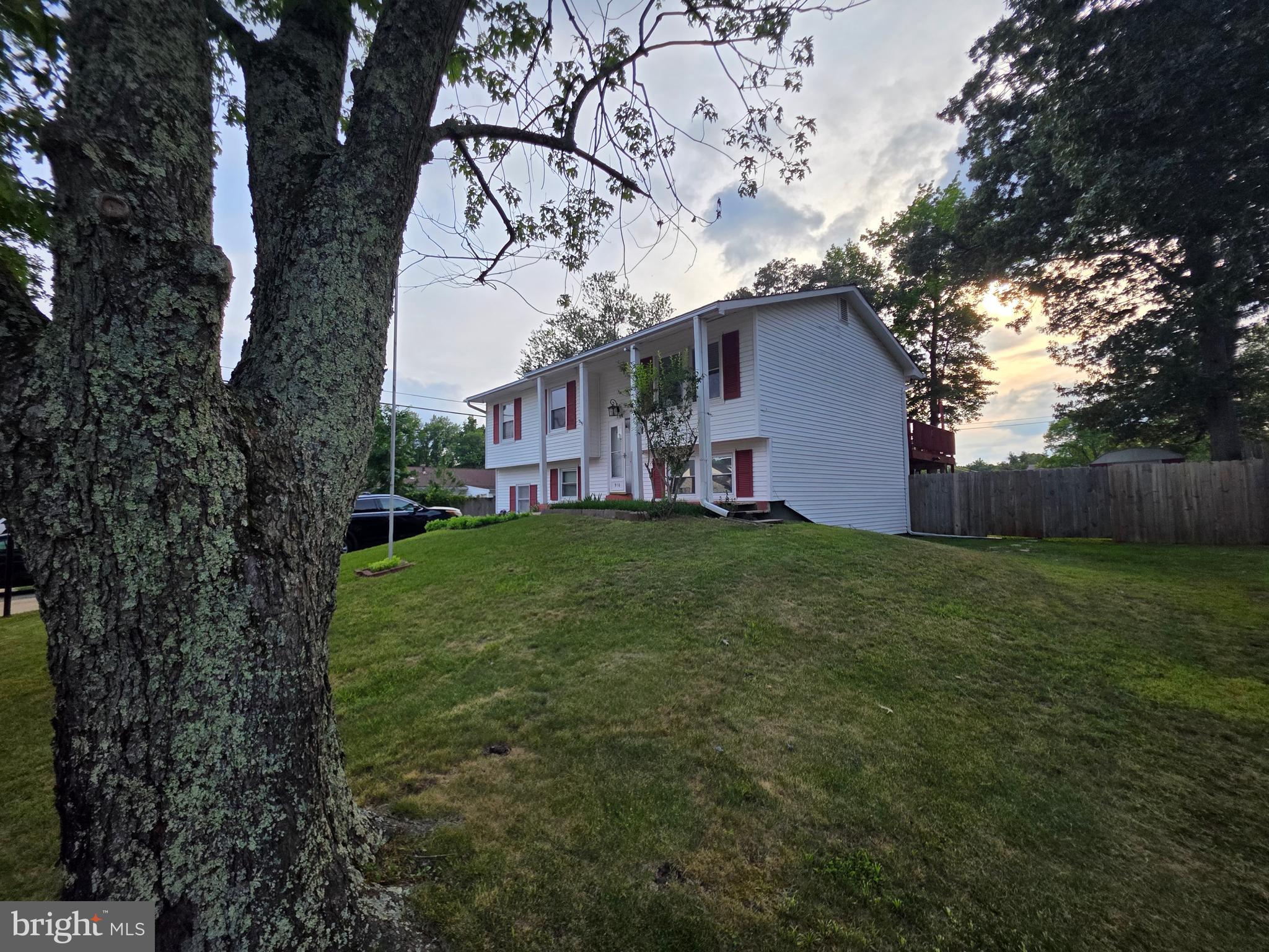 910 MCIVER DRIVE