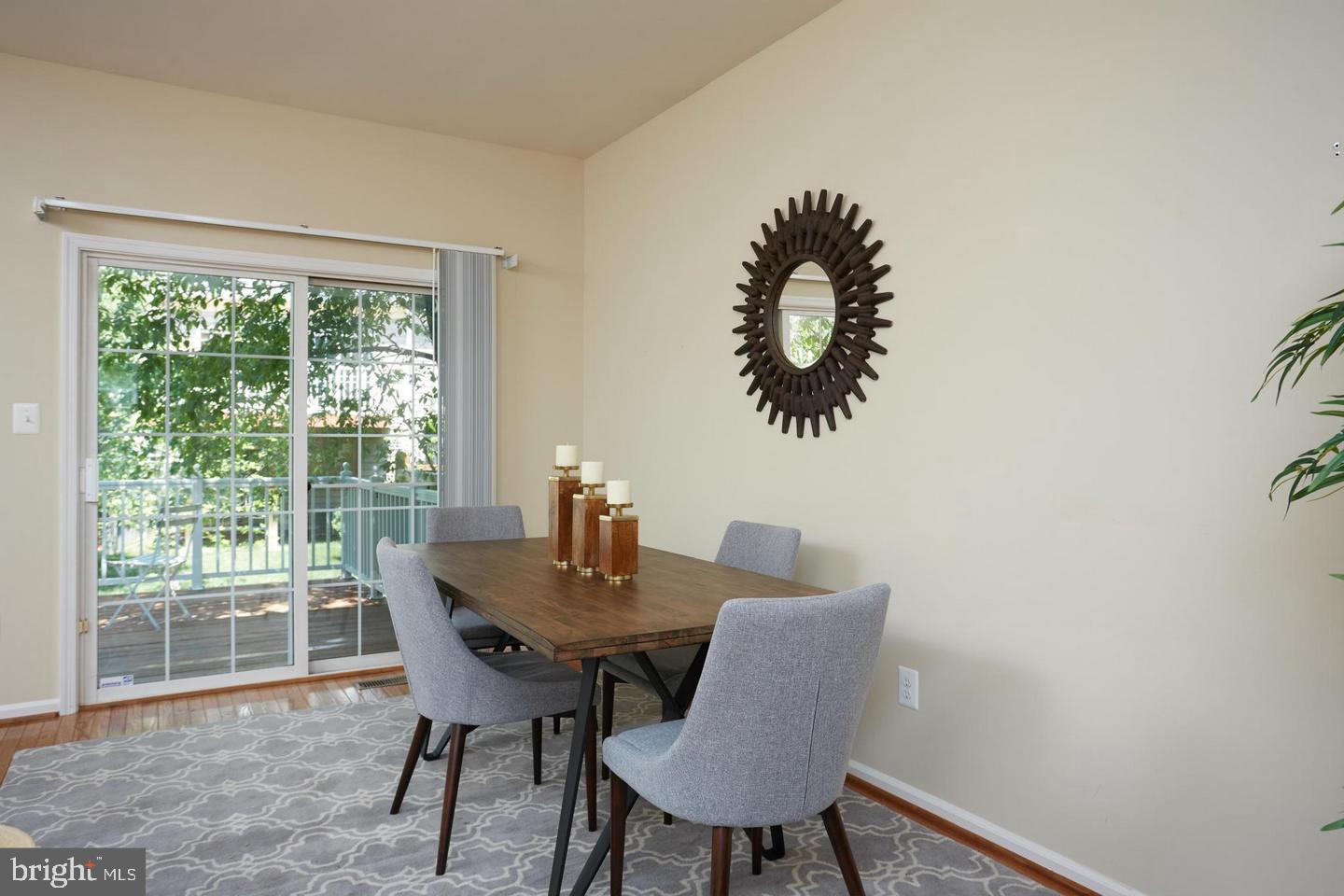 RESTON - Residential Lease