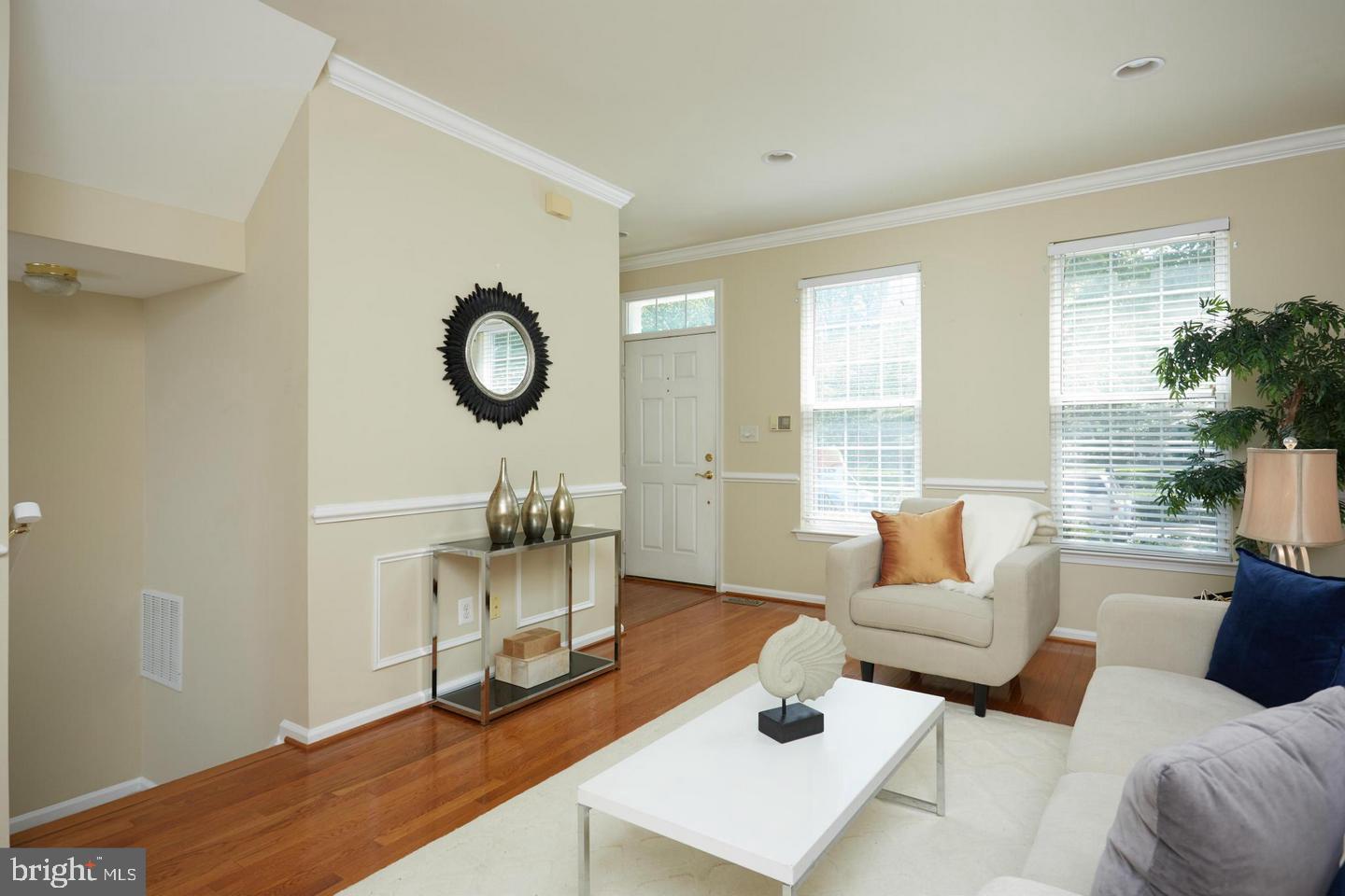 RESTON - Residential Lease