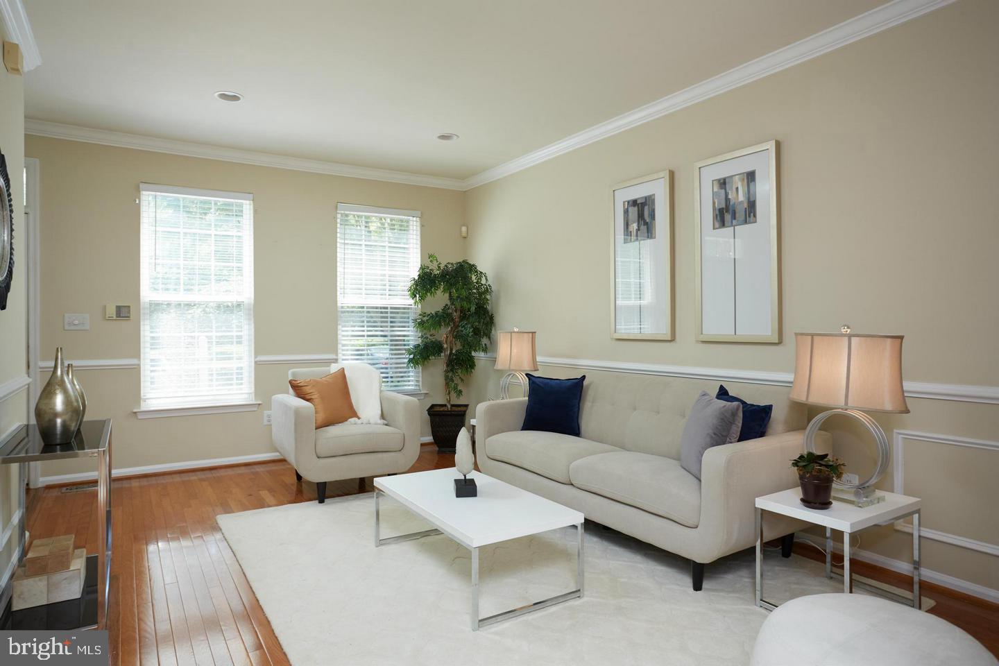 RESTON - Residential Lease