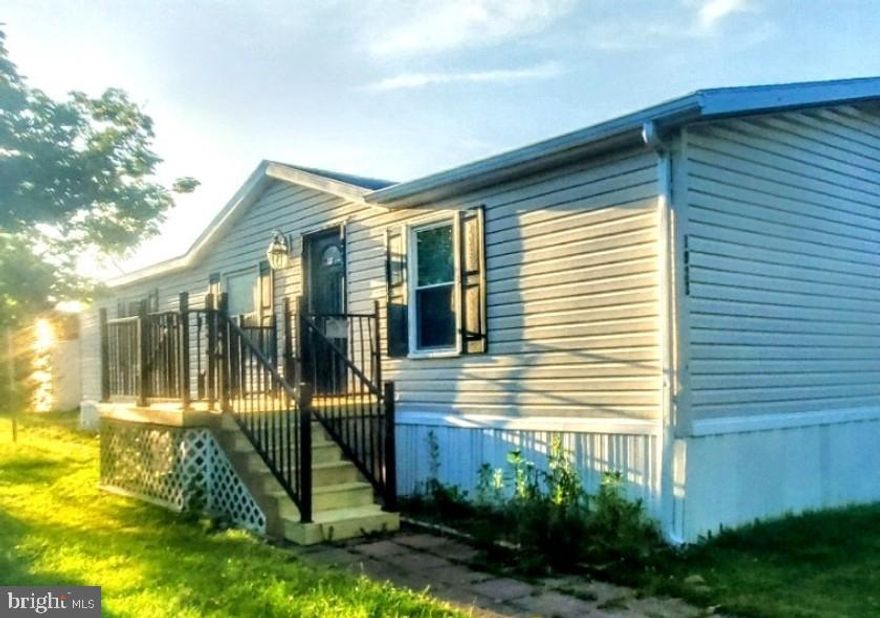 One-story living, with Stone kitchen counters, wood cabinets, laundry room, dining room, with open floor
plan, deck, twin parking pad, just remodeled, shed, new flooring, updated bathrooms and furnace, includes
appliances. Located in private county setting. Access to wooded walking trails, a fishing hole and water
view. Lot, property tax, trash and snow removal, water and sewer hook up, community management and
maintenance, trash and snow removal, playground, basketball hoop $875 monthly. Lot lease approval will
be needed, background and credit check. Some Financing Available. Generally lot plus financing are around
what most buyers are currently paying for just rent!