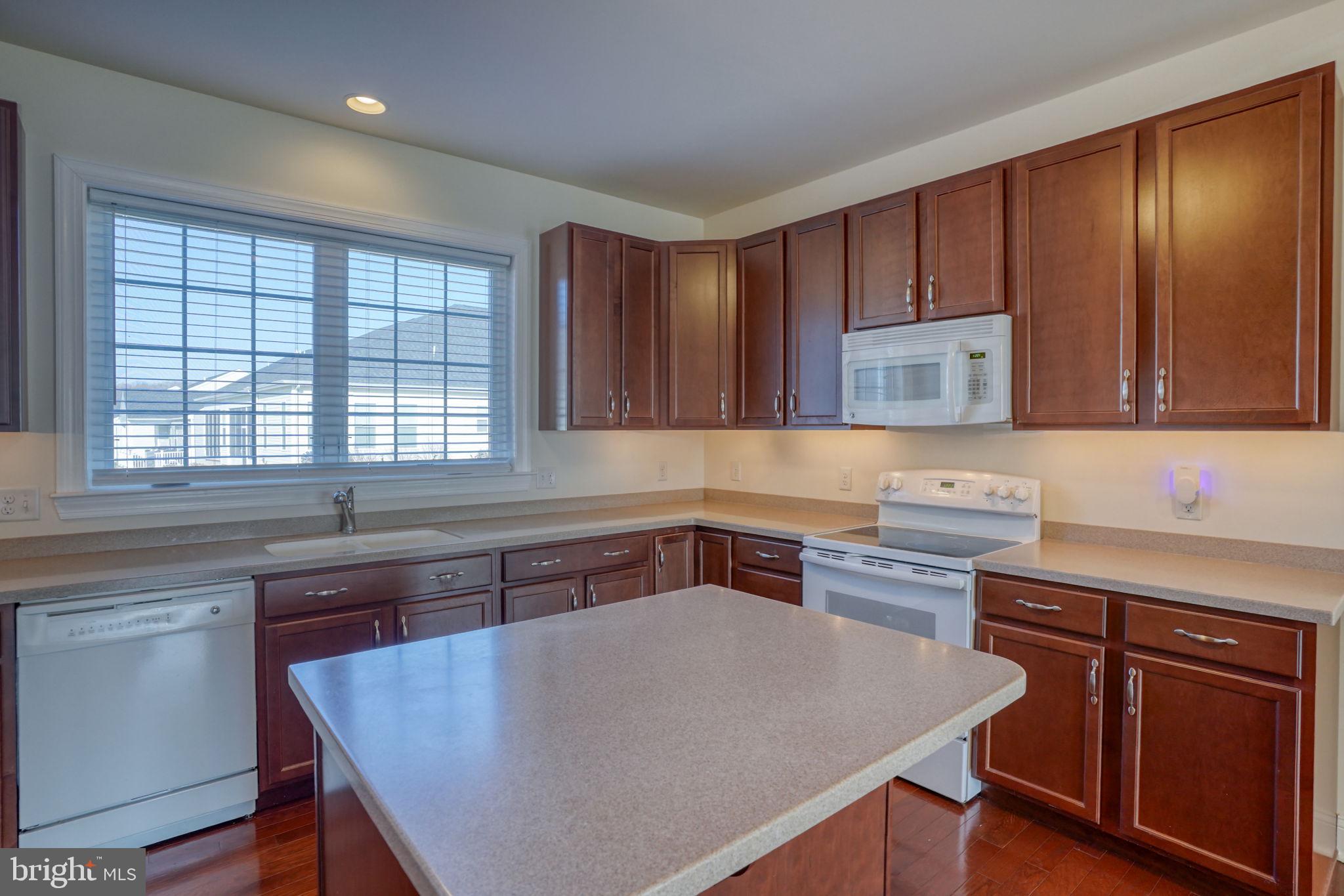 NOBLES POND - Residential