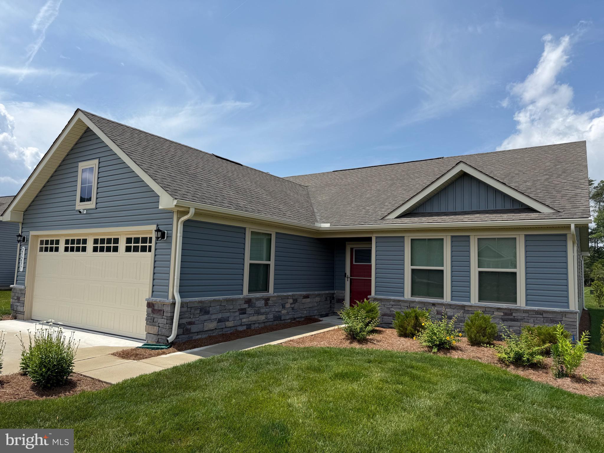 25237 TANNIN CIRCLE