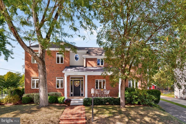 4315 LYNBROOK DR, BETHESDA, MD 20814 - Image 2d82dcae0e4a03c8cdbd21379c1ad00c/2352288862