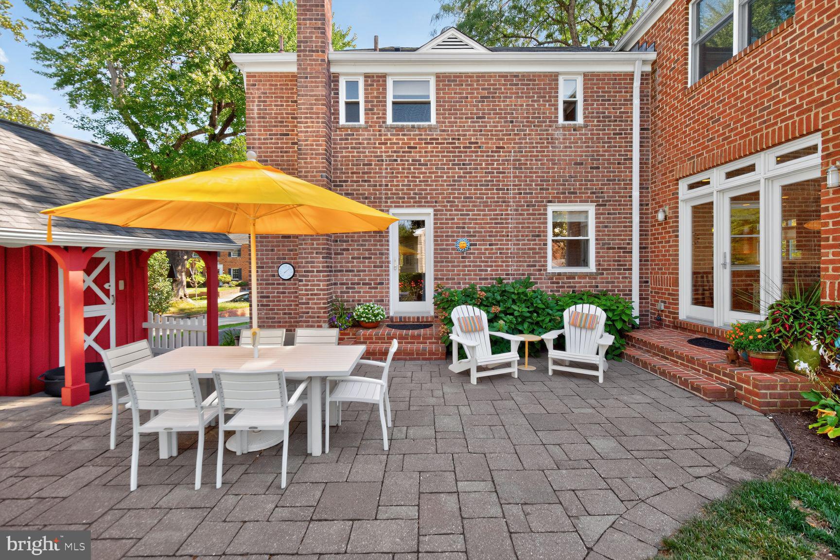 4315 LYNBROOK DRIVE
