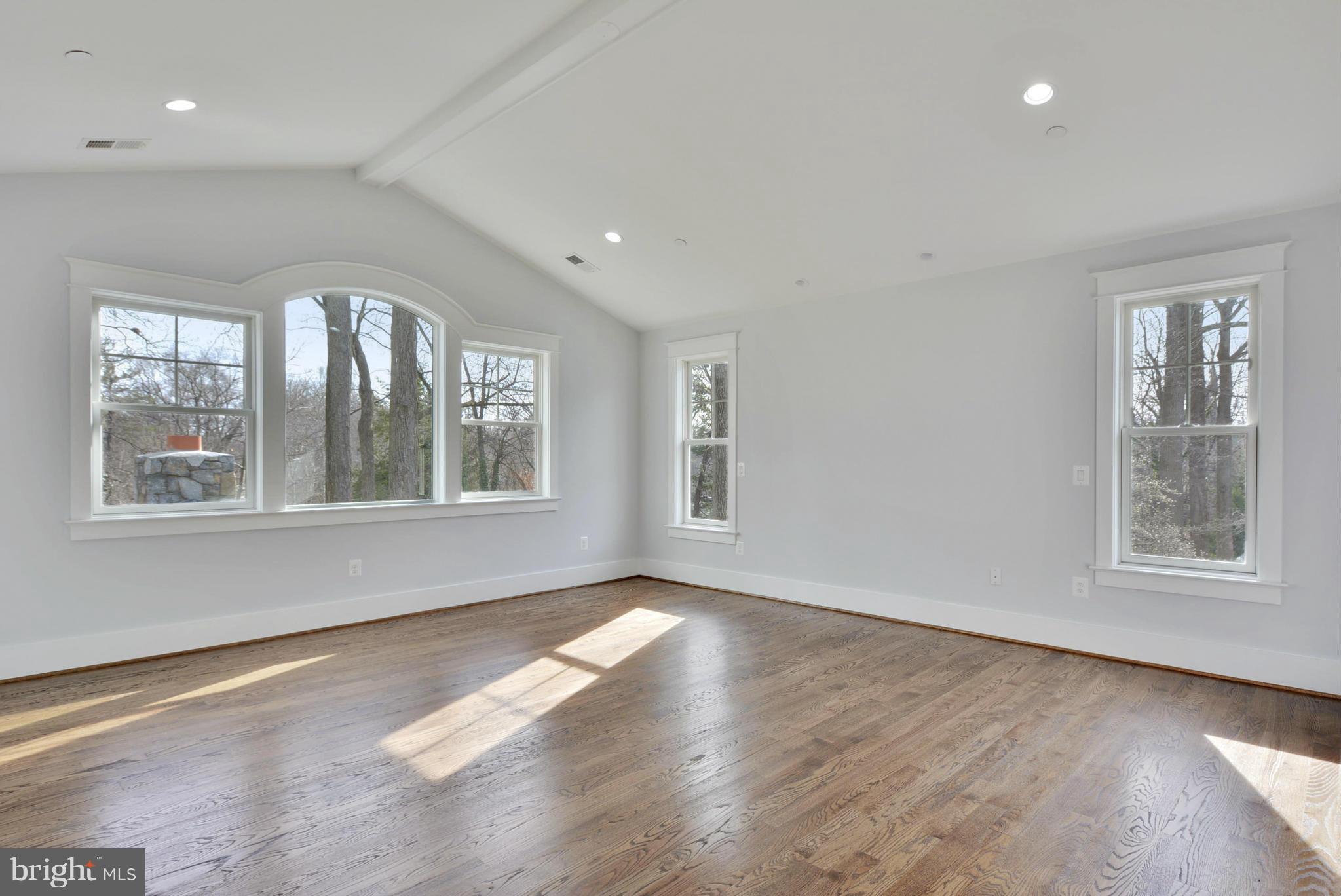 COLUMBIA FOREST - Residential