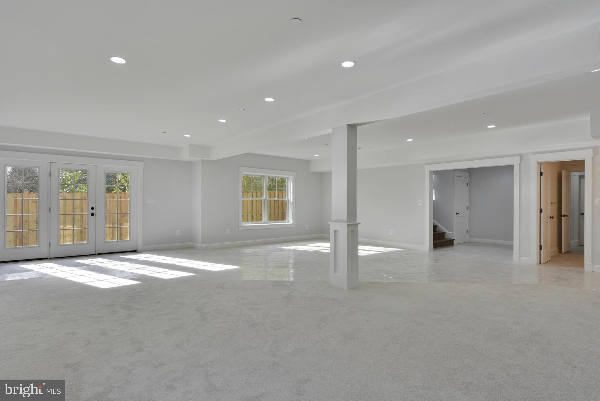 COLUMBIA FOREST - Residential