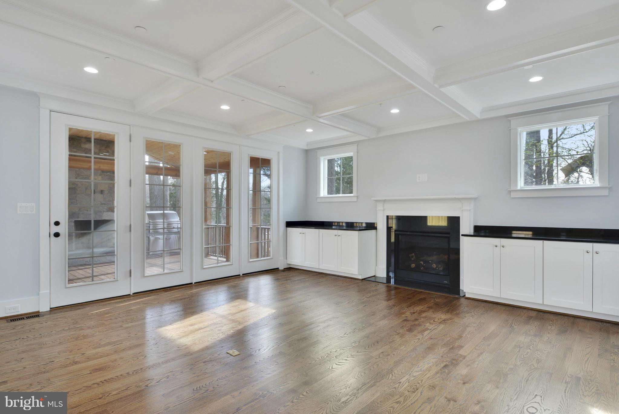 COLUMBIA FOREST - Residential