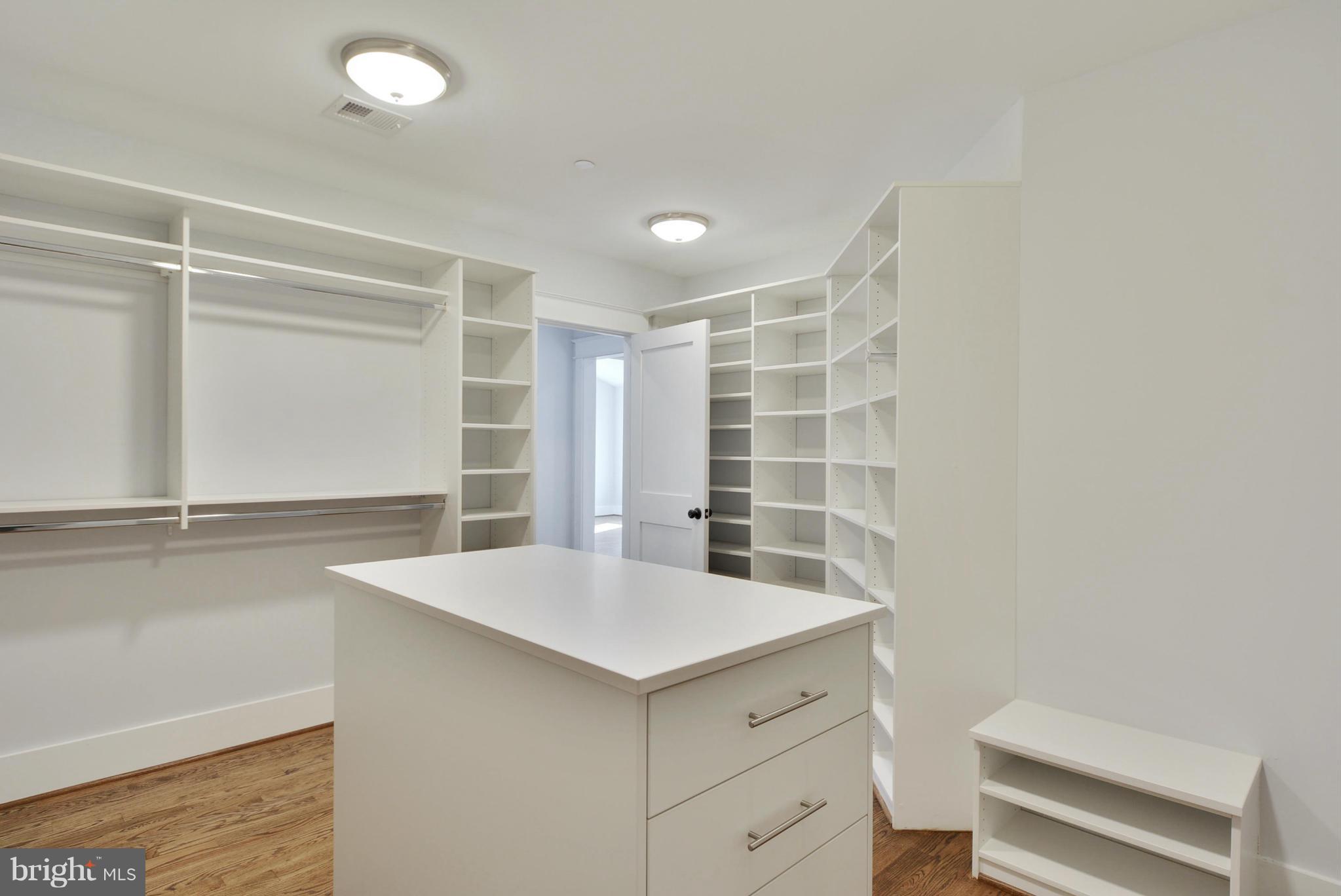 COLUMBIA FOREST - Residential