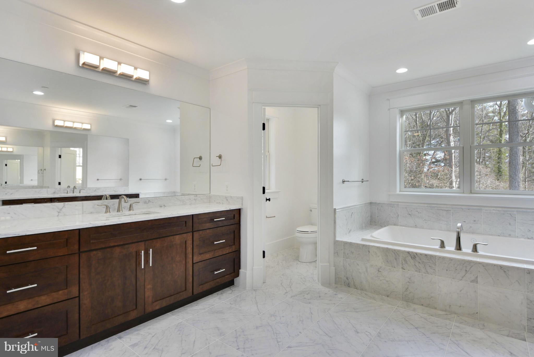 COLUMBIA FOREST - Residential