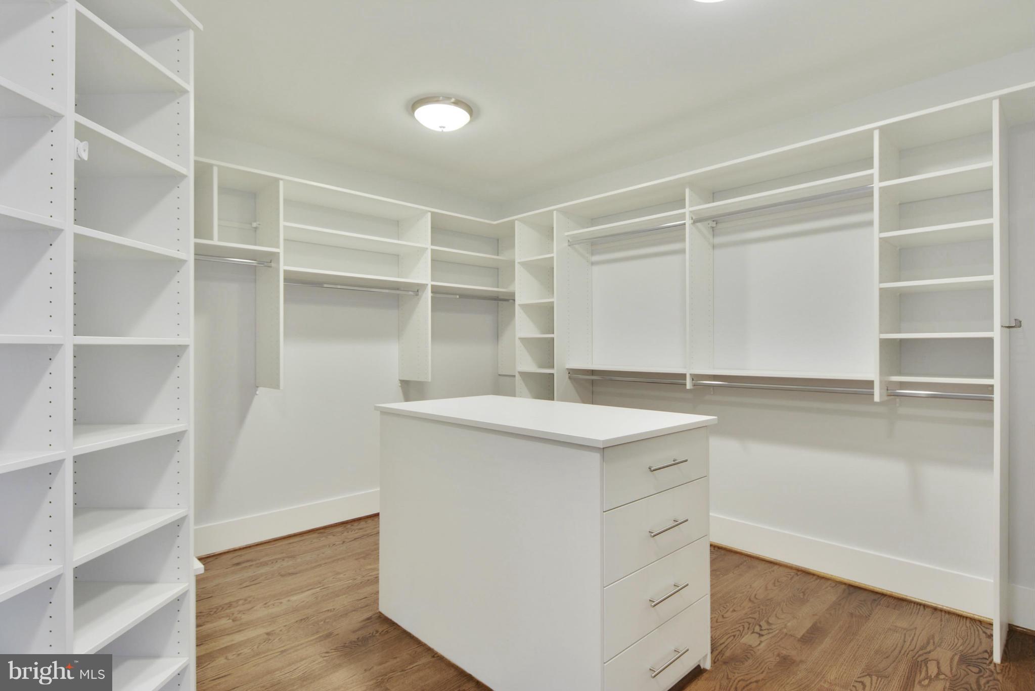 COLUMBIA FOREST - Residential