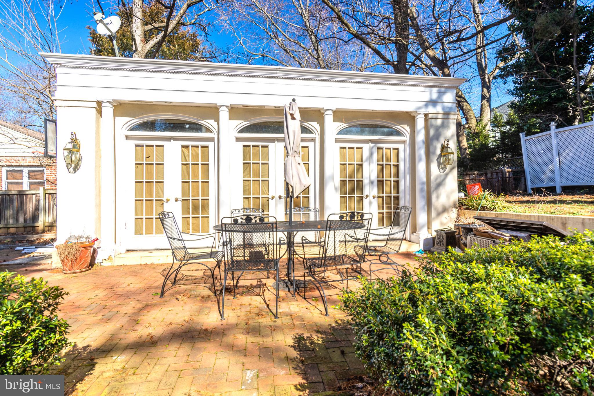 ALTA VISTA TERRACE - Residential