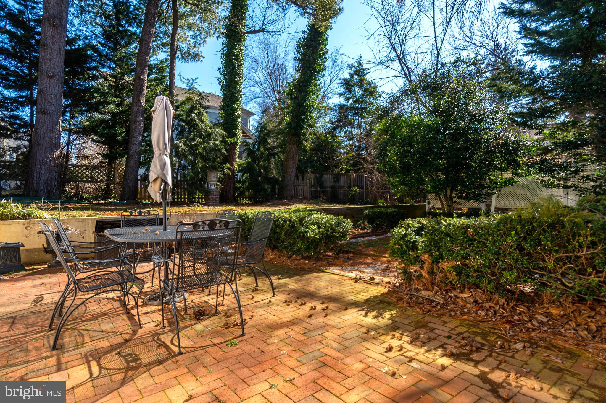 ALTA VISTA TERRACE - Residential