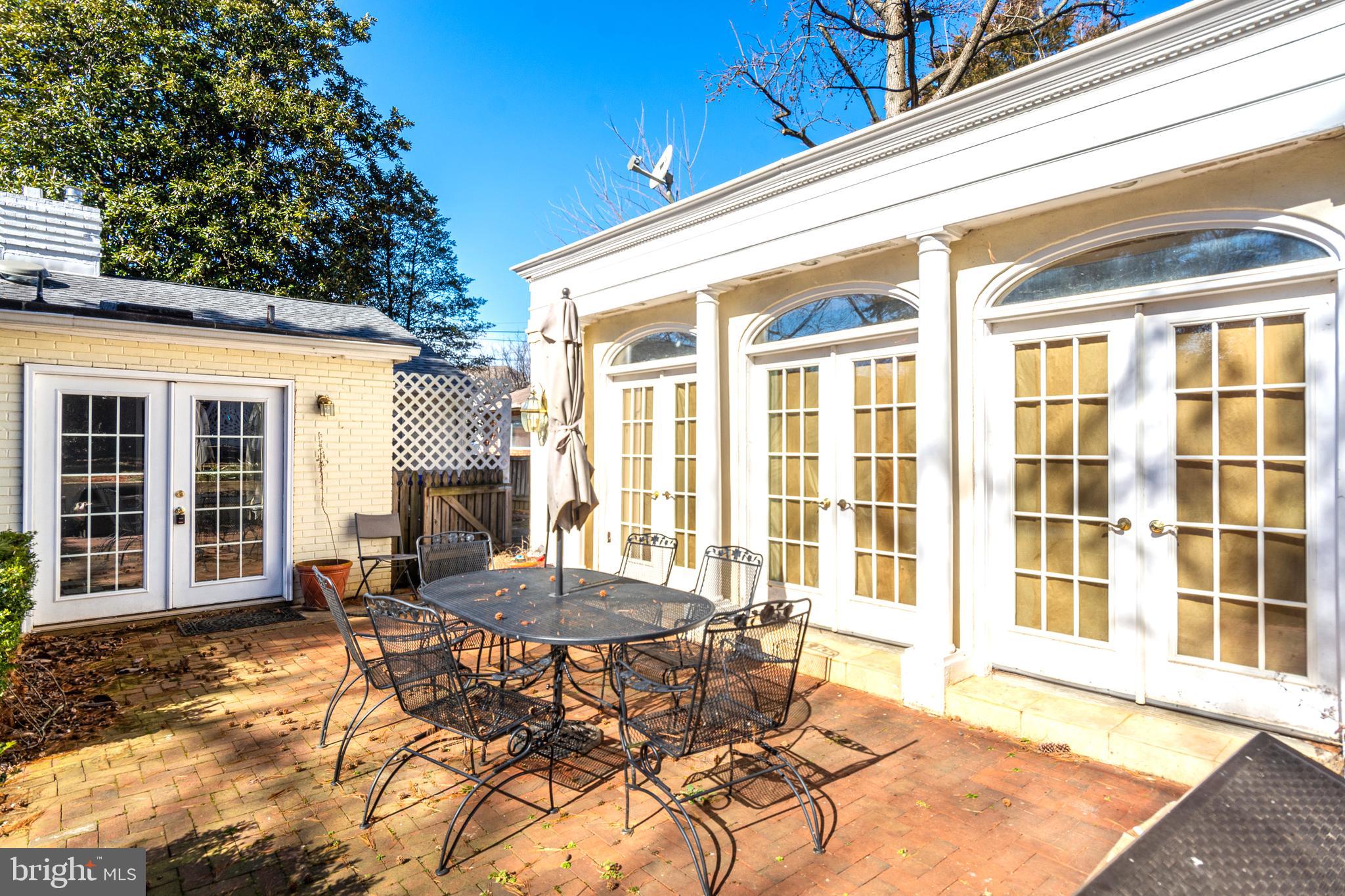 ALTA VISTA TERRACE - Residential