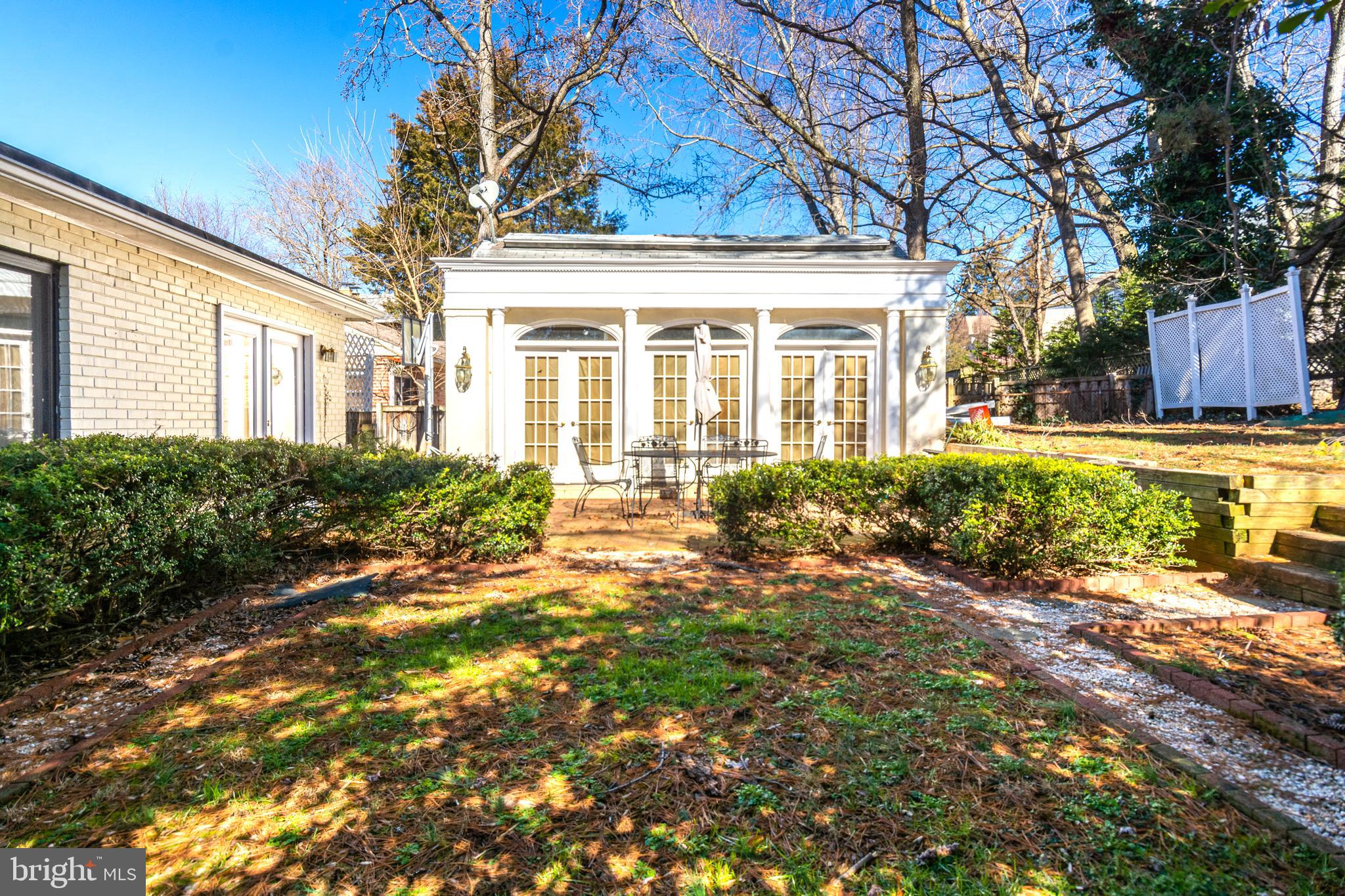 ALTA VISTA TERRACE - Residential