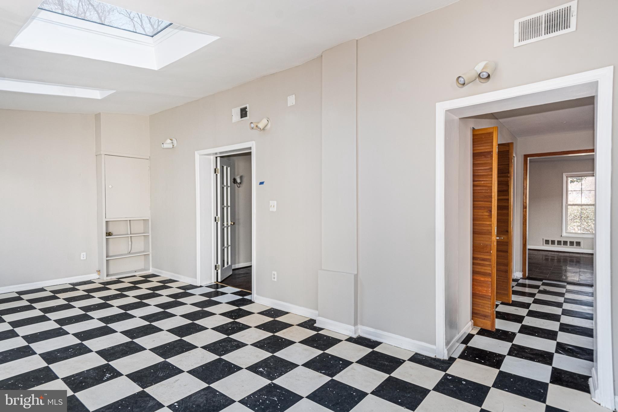 ALTA VISTA TERRACE - Residential