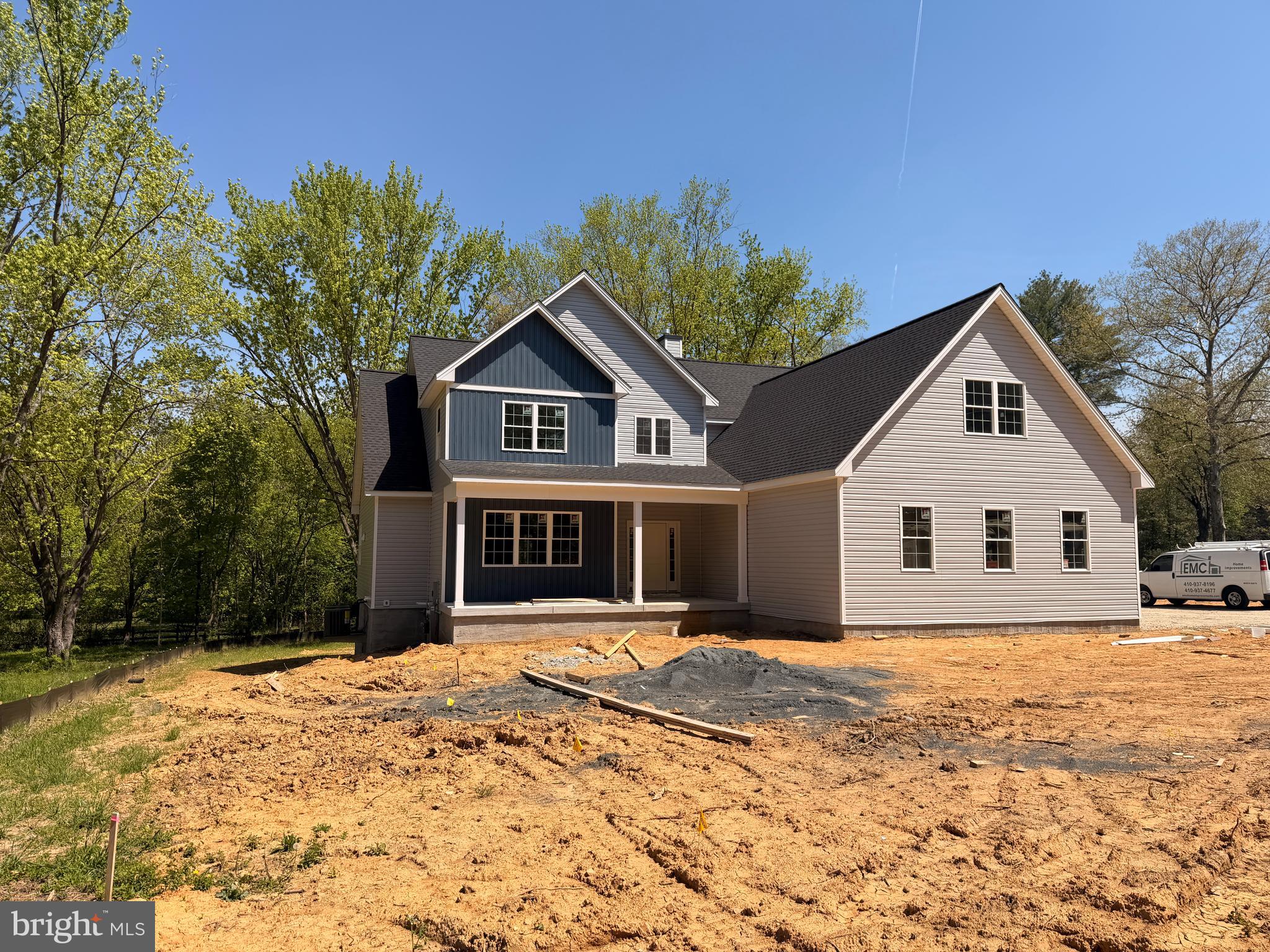 703 FOUNTAIN GREEN RD N