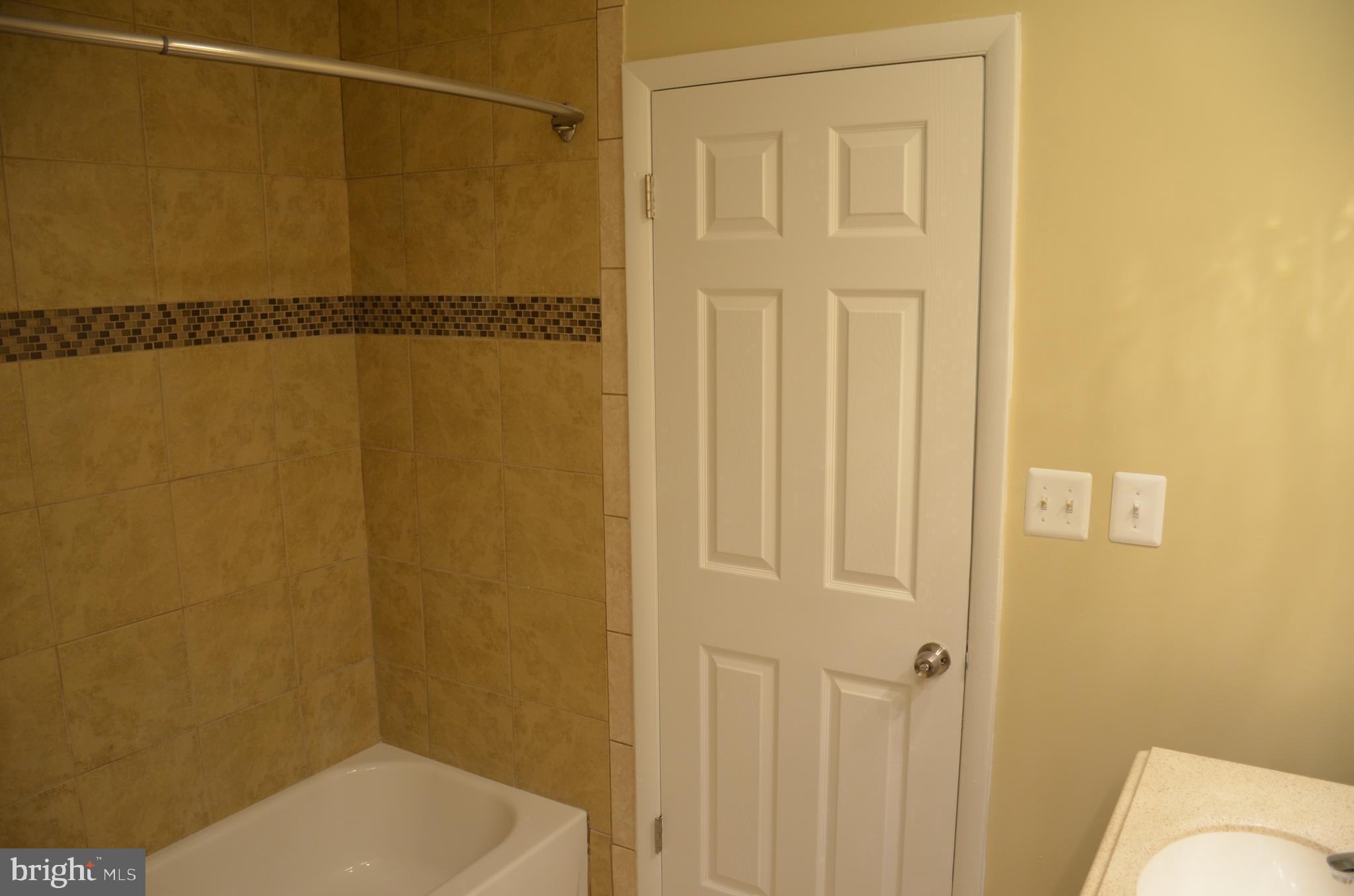 DEVON HILLS - Residential Lease