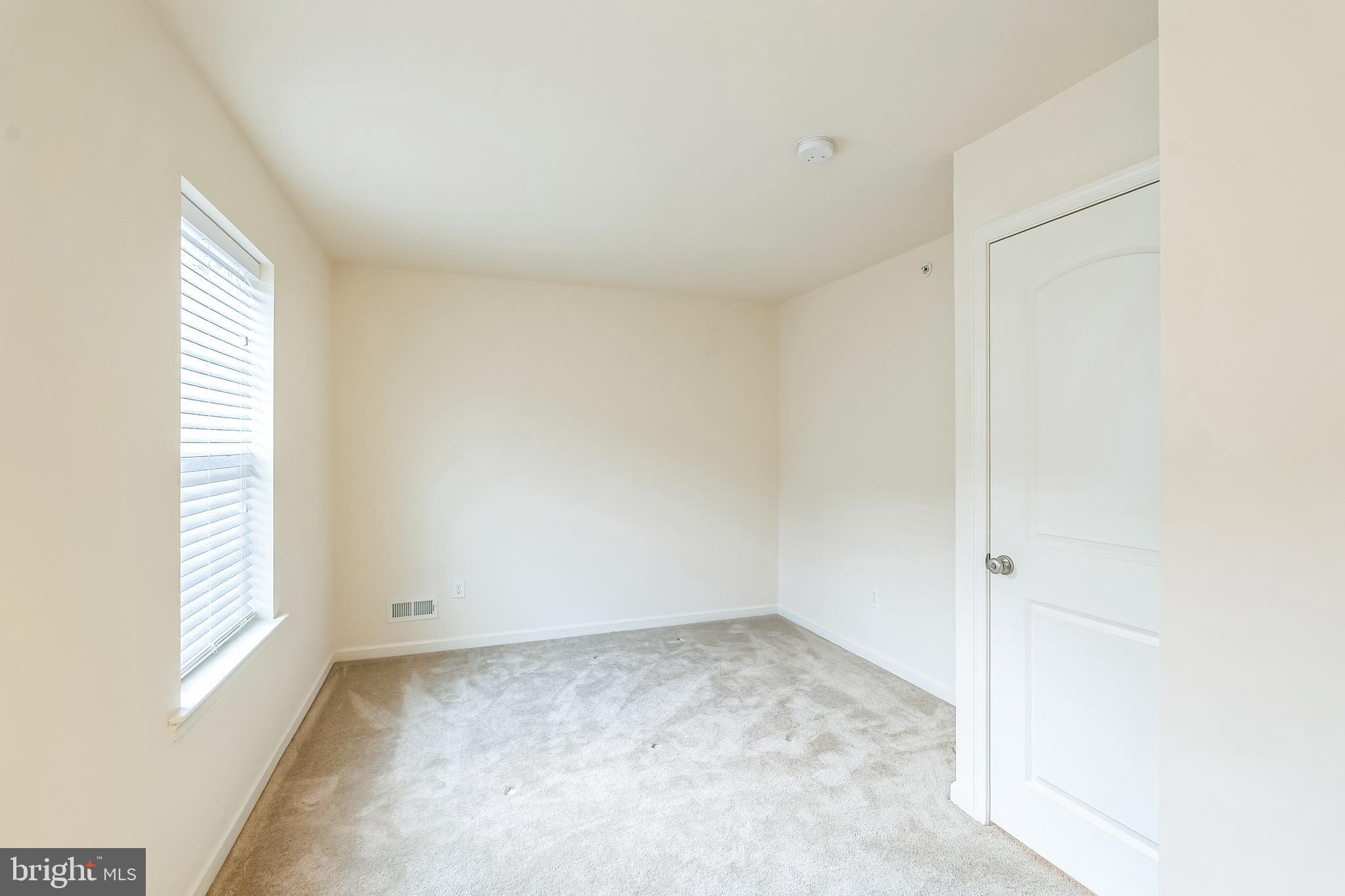 CARRIAGE HILL - Residential Lease