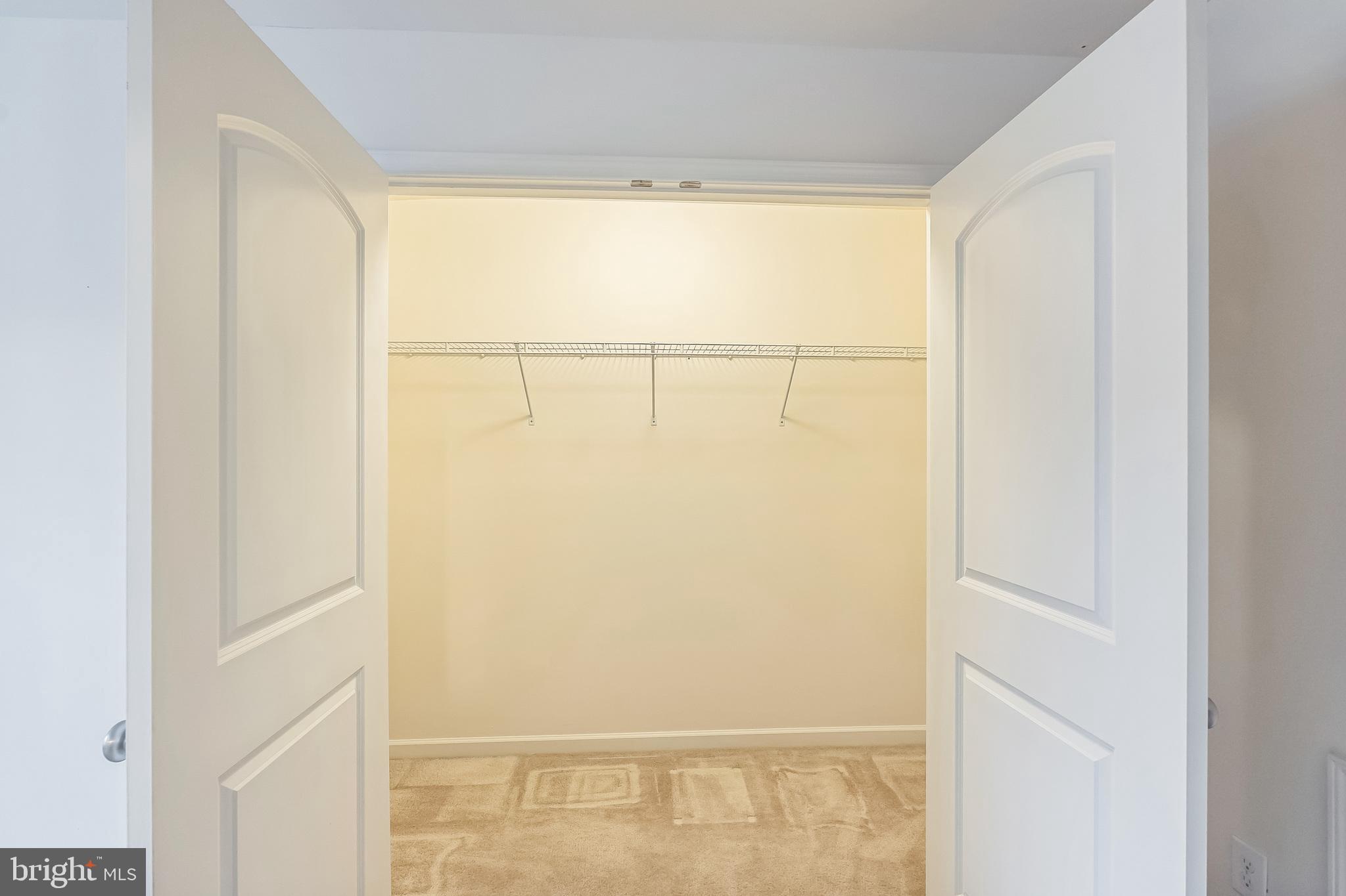 CARRIAGE HILL - Residential Lease