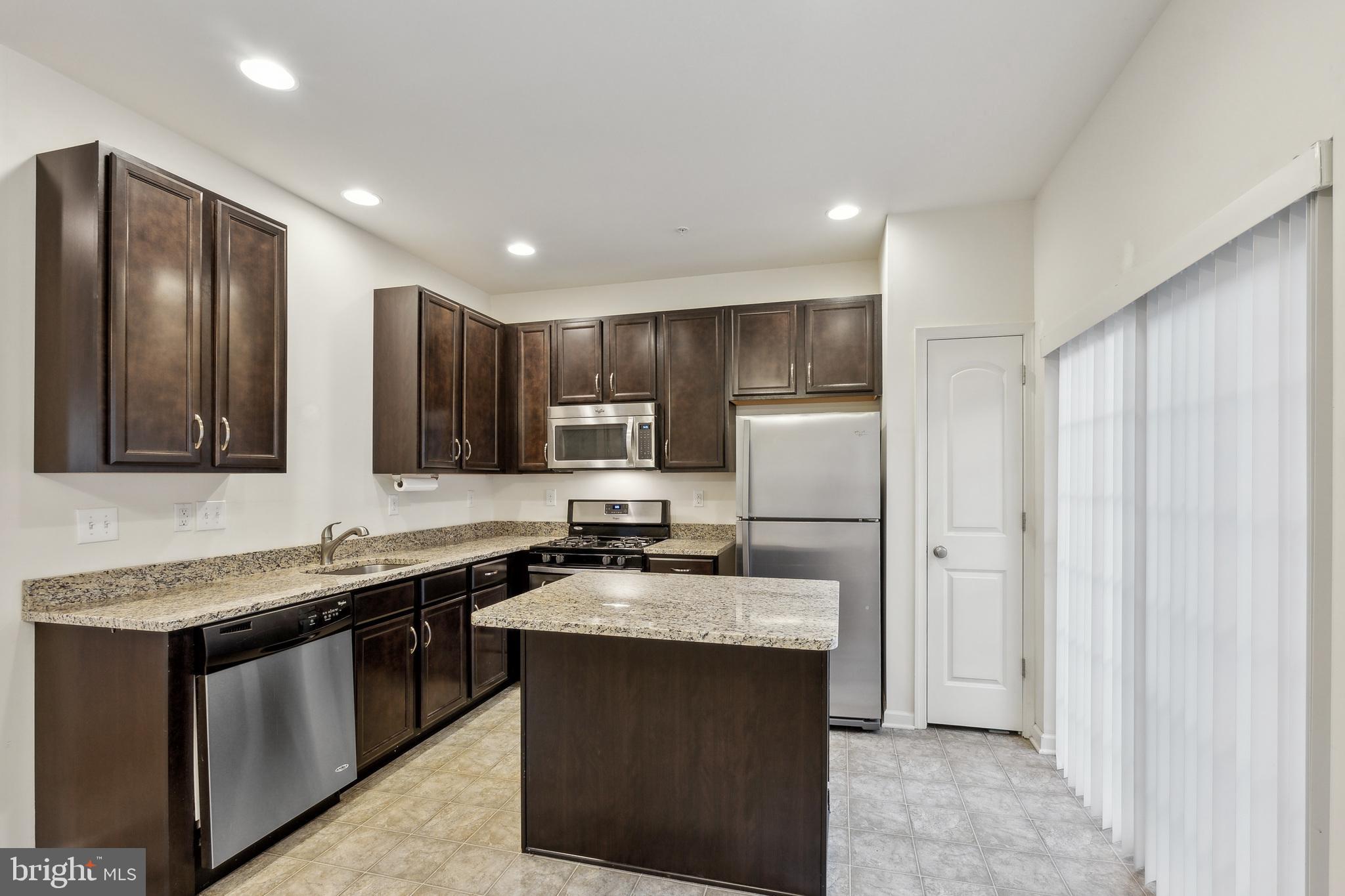 CARRIAGE HILL - Residential Lease