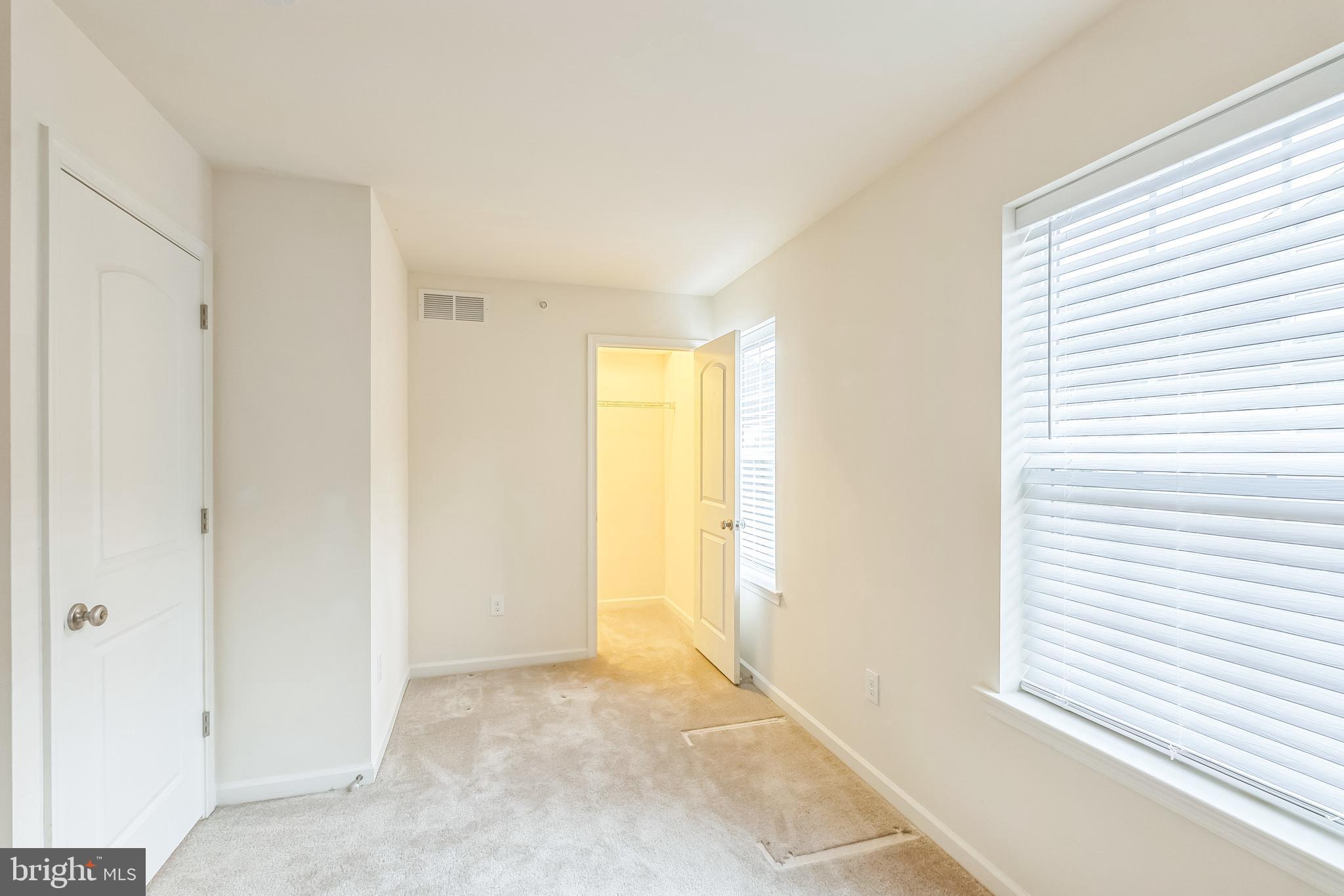 CARRIAGE HILL - Residential Lease