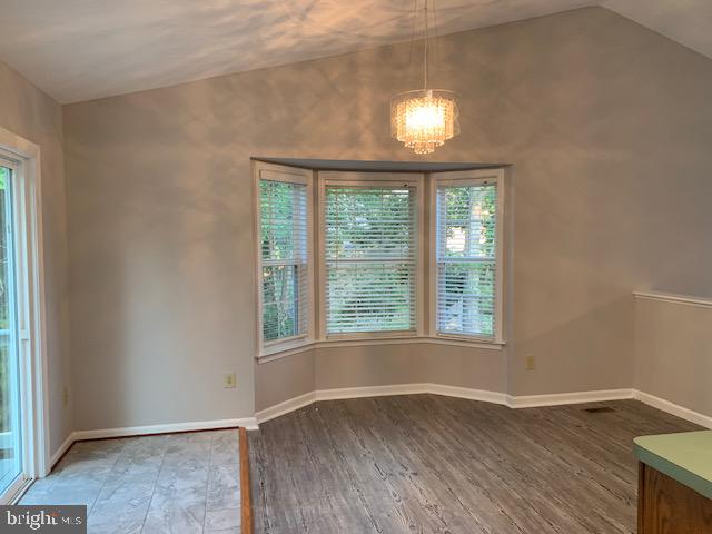 SOUTH OAKS - Residential Lease