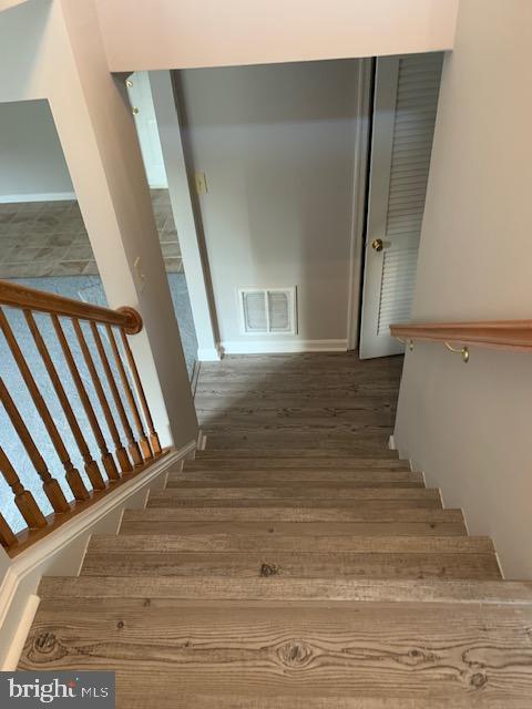 SOUTH OAKS - Residential Lease