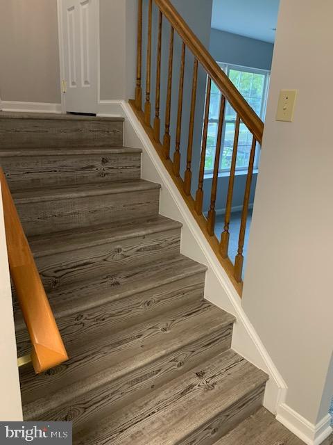 SOUTH OAKS - Residential Lease