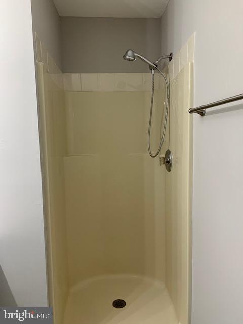 SOUTH OAKS - Residential Lease