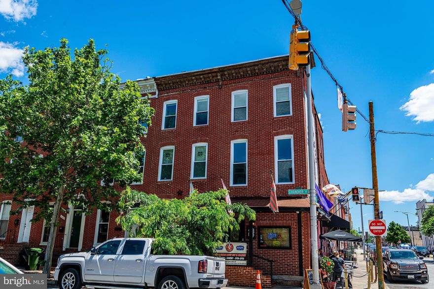 Rarely available updated two level 3 bed/1.5 bath apartment located in Federal Hill! Featuring hardwood floors throughout, updated appliances, and tons of natural light! Available immediately! Contact us today to schedule a tour!