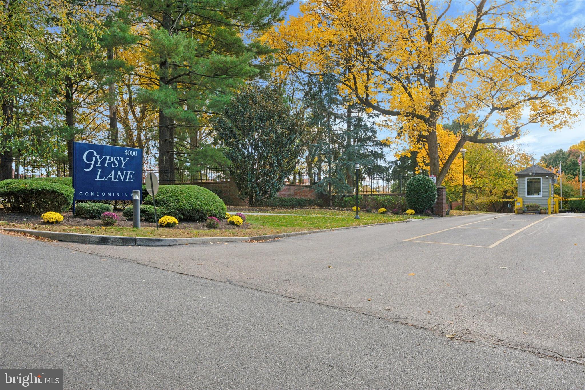 EAST FALLS - Residential