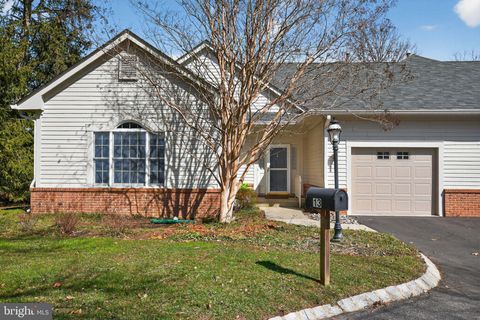 Condo For Sale - 13 Birchwood Court<br/> PRINCETON, NJ 08540