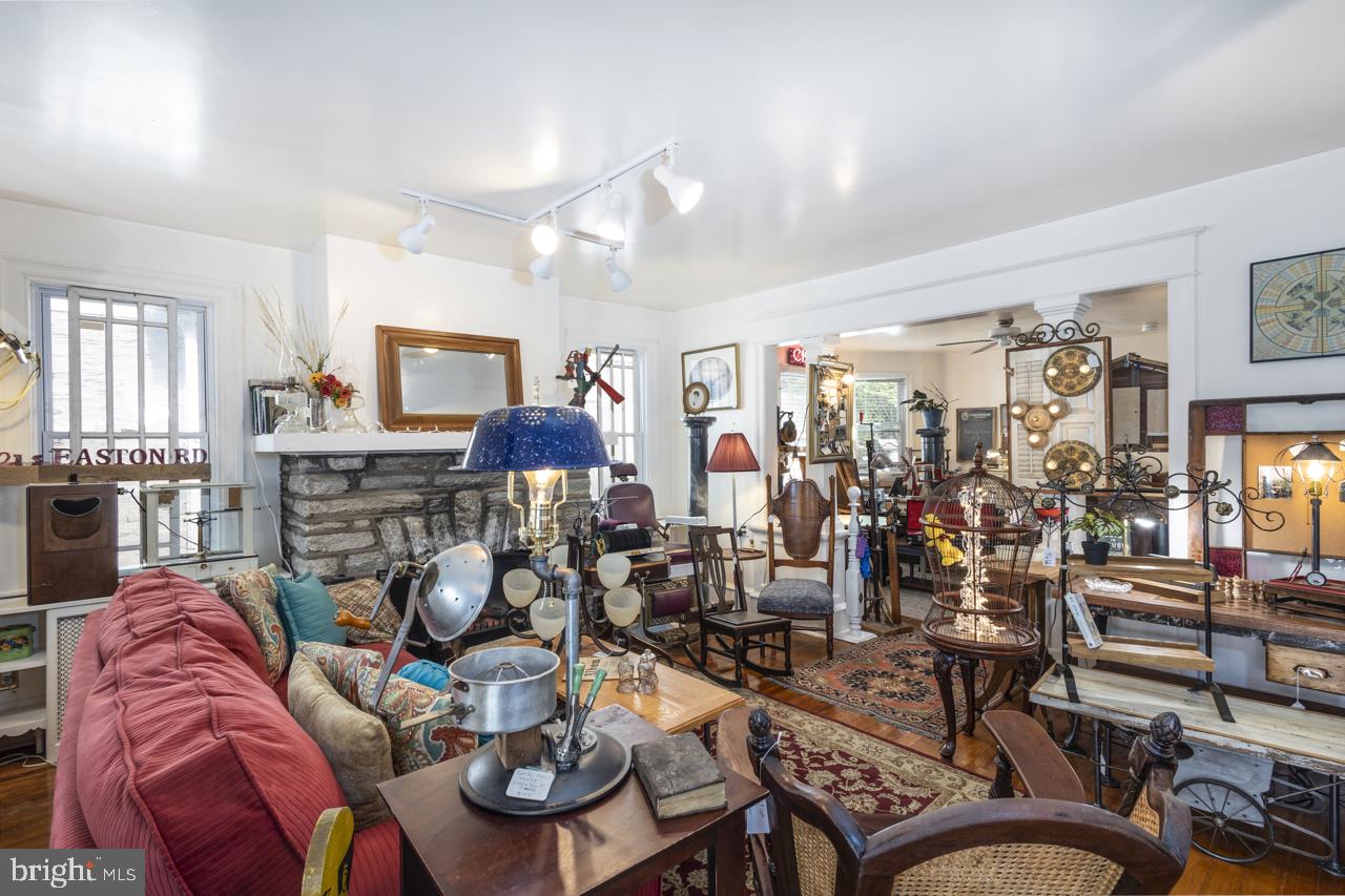 GLENSIDE - Residential