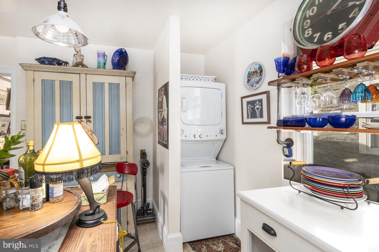 GLENSIDE - Residential