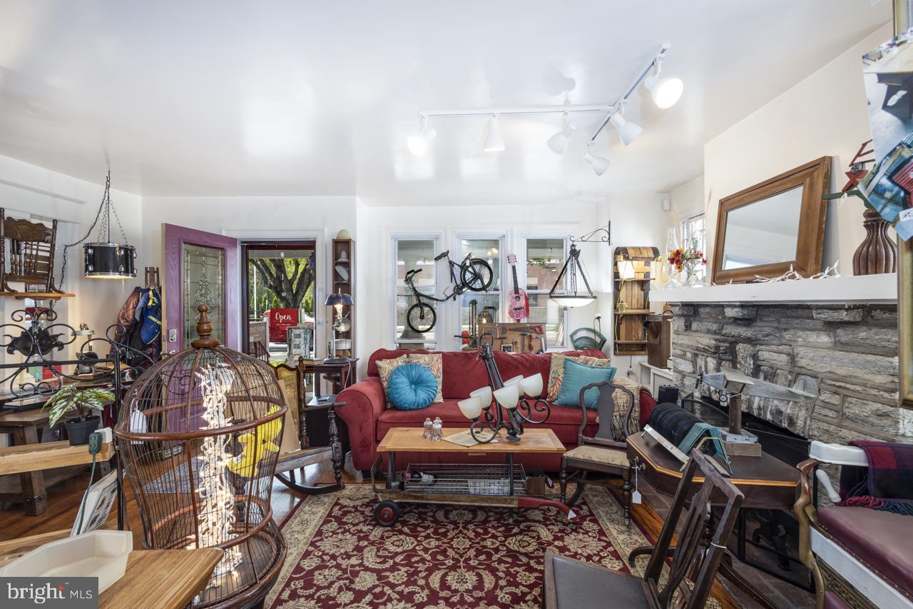 GLENSIDE - Residential