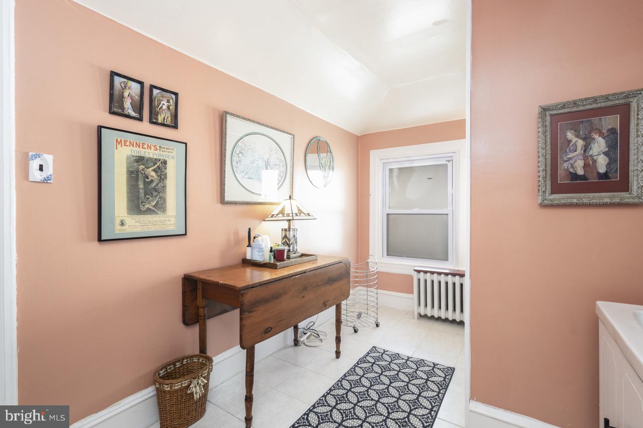 GLENSIDE - Residential