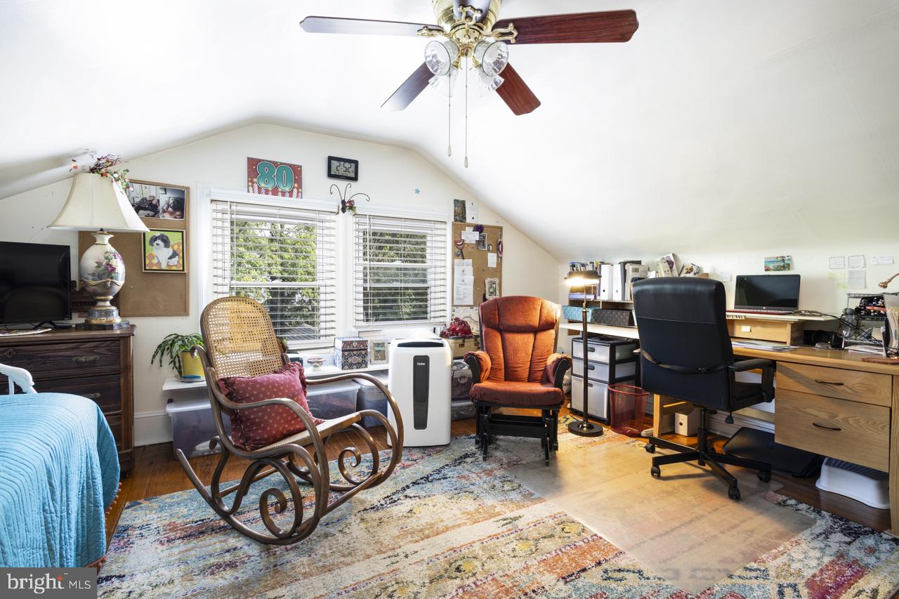 GLENSIDE - Residential